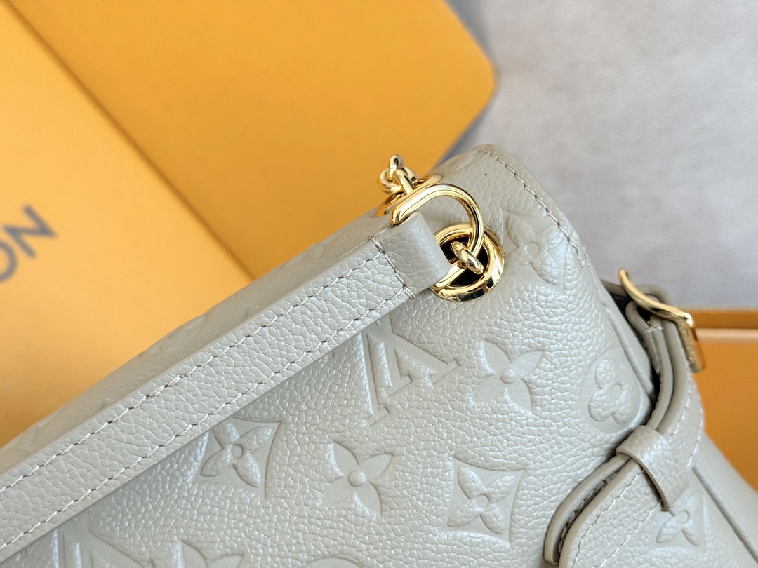 NO:558082,Top original order 163 chip, M14973 khaki full leather embossed chain bag, new season ATIME FLA BAG handbag, LV [top original order], louis vuitton19860909顶级原单163芯片,M14973卡其 全皮压花链条包 当季新款 ATIME FLA BAG 手袋,LV【顶级原单】,louis vuitton,Bag