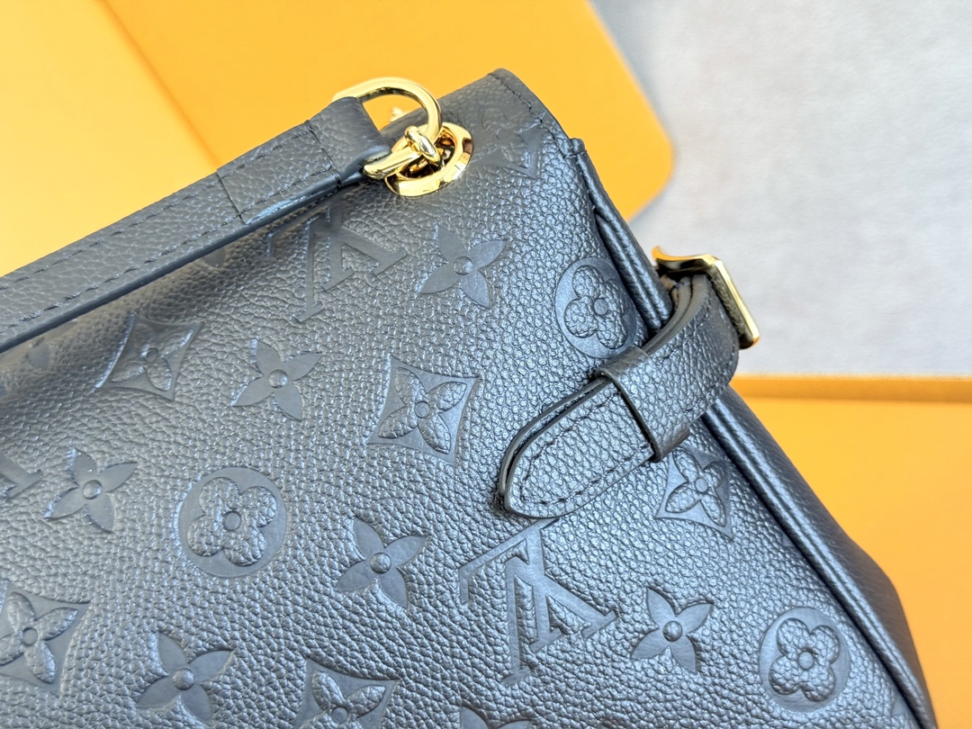NO:558073,Top original order 163 chip, M14604 black, full leather embossed chain bag, new season ATIME FLA BAG handbag, LV [top original order], louis vuitton19860909顶级原单163芯片,M14604黑,全皮压花链条包 当季新款 ATIME FLA BAG 手袋,LV【顶级原单】,louis vuitton,Bag