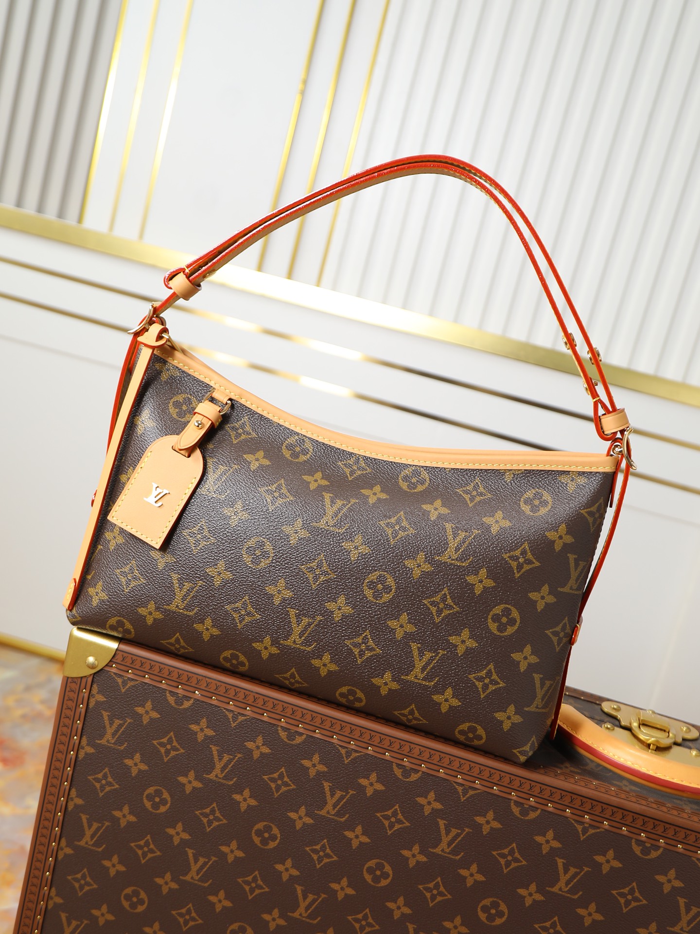 NO:676615,[Top original order 163 chips] Semi-steel hardware, model M28101 presbyopia, CarryAll EastWest handbags are made of Monogram canvas and leather trim, making them a close companion for urban life. The ample configuration has a neat inner layer, and the large inner bag adds functional elements. The Monogram canvas zippered clutch is fixed by a leather strap. Dimensions: 20 x 10 x 33.5 cm (height x width x  length), LV [top original order], louis vuitton, handbag19860909【顶级原单 163芯片】半钢五金,型号M28101老花,CarryAll EastWest手袋取材 Monogram 帆布和皮革饰边,成就都市生活的贴身伴侣.充裕构型设有齐整内层,大号内袋再添功能元素.Monogram 帆布拉链手拿包通过皮革带固定 尺寸20 x 10 x 33.5 厘米(高 x 宽 x 长度),LV【顶级原单】,louis vuitton,handbag,Bag