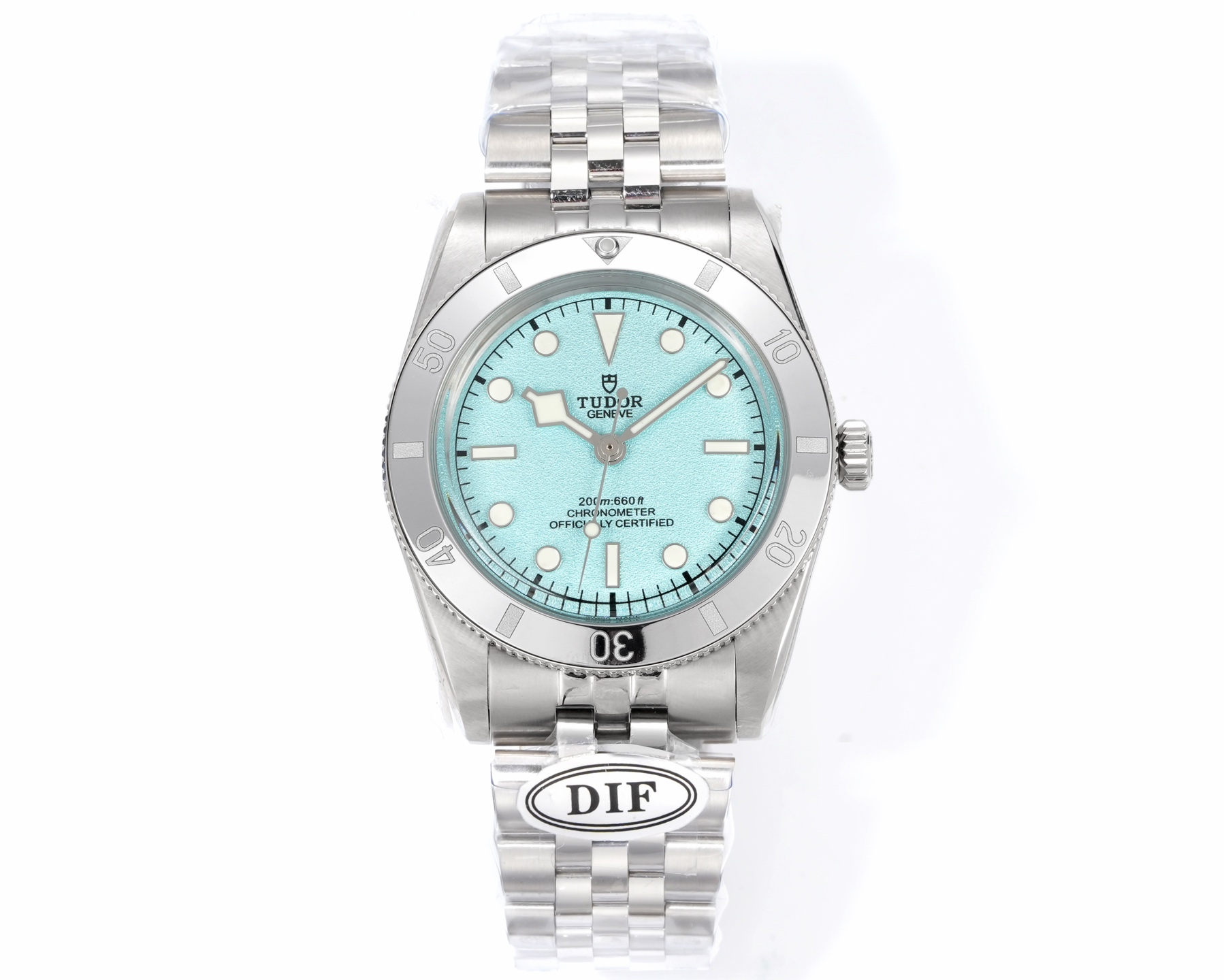 NO:728601,DIF's strongest copy DIF grandly launches the Tudor Black Bay 54 M79000N (Extreme Blue). The 37mm case fits the wrist, is comfortable to wear, and has a delicate texture. The new sandy 'Extreme Blue' dial reflects infinite light through the reflection of light. With the mirror-polished outer ring, the contrast is directly maximized!  The calendar-less design simplifies the complexity and returns to the pure reading experience. DIF craftsmanship spirit. The entire watch is equipped with finely ground guide corners and no handles. It pays attention to details and has incomparable quality. It is equipped with a Dandong customized first-speed movement. The daily error is only 3-5 seconds and almost 0 anti-repair. Super stable!  The straps are all CNC whole-body molded and brushed straps, not assembled by small factories!  Equipped with a Tudor 'T-fit' clasp, slide rail for fine adjustment, super Swiss luminous scale, hydraulic three-dimensional font on the disk, DIF is full of sincerity, welcome all watch friends to taste it!  ,19860909DIF 最强副本 DIF隆重推出帝舵碧湾54型M79000N（极境蓝） 37mm表壳贴合手腕,佩戴舒适,质感细腻, 全新的砂质“极境蓝”表盘经过光线的反射折射出无限光芒,搭配上镜面抛光的外圈,对比度直接拉满！ 无日历设计化繁为简,回归纯粹读时体验, DIF匠工精神 整表配备导角精磨不拉手 注重细节 质感无敌 搭载丹东定制一档机芯 日误差仅3-5秒几乎0反修 超稳定！ 表带均为CNC通体成型拉丝工艺表带 非小厂组装片！ 配备帝舵表“T-fit”表扣 可滑轨微调 超强瑞士夜光刻度 盘面字体油压立体 DIF诚意满满,欢迎广大表友品鉴！,,Watch