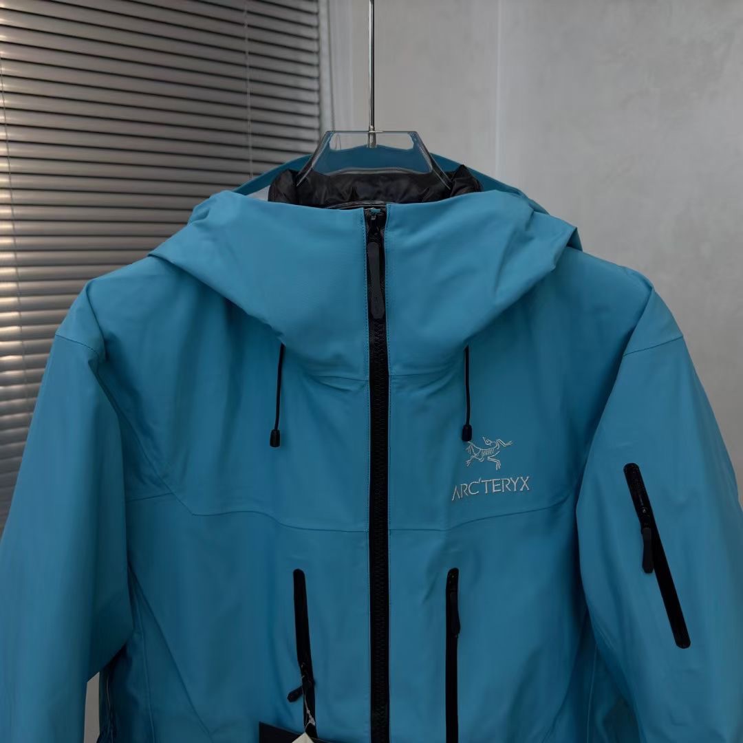 Arc'teryx Alpha SV 7th Generation GORE-TEX Waterproof Shell Jacket 6 i1732655365 6451 3