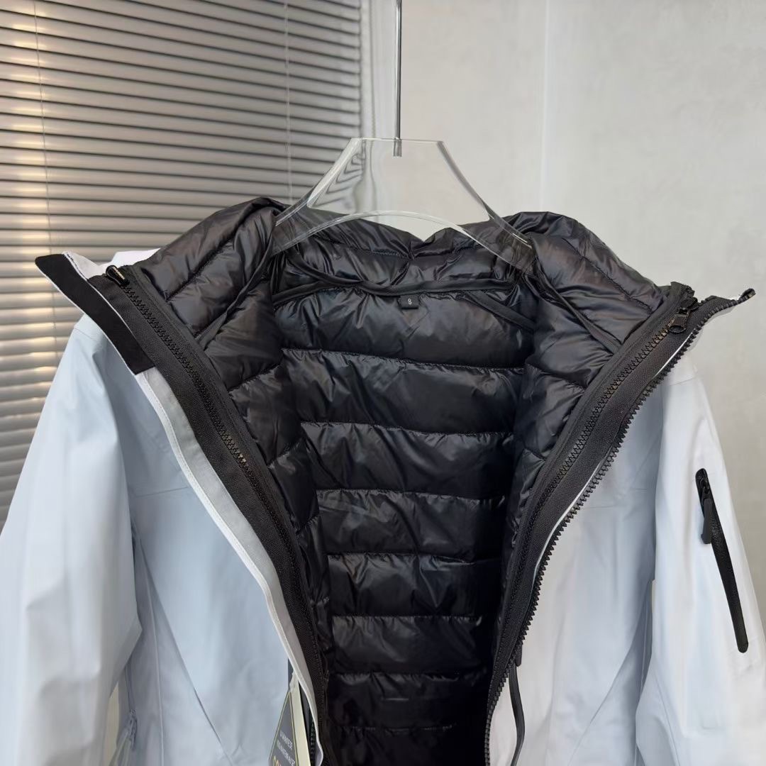 Arc'teryx Alpha SV 7th Gen Gore-Tex Jacket - Lightweight & Durable Weather Protection 7 i1732655552 9013 0