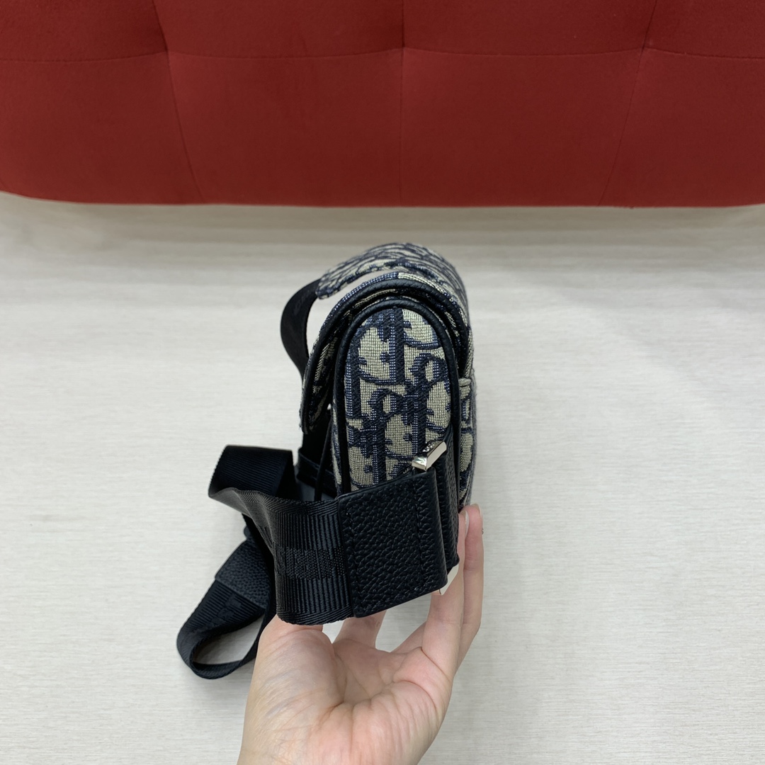 디올 새들백 가방 상세 이미지 5