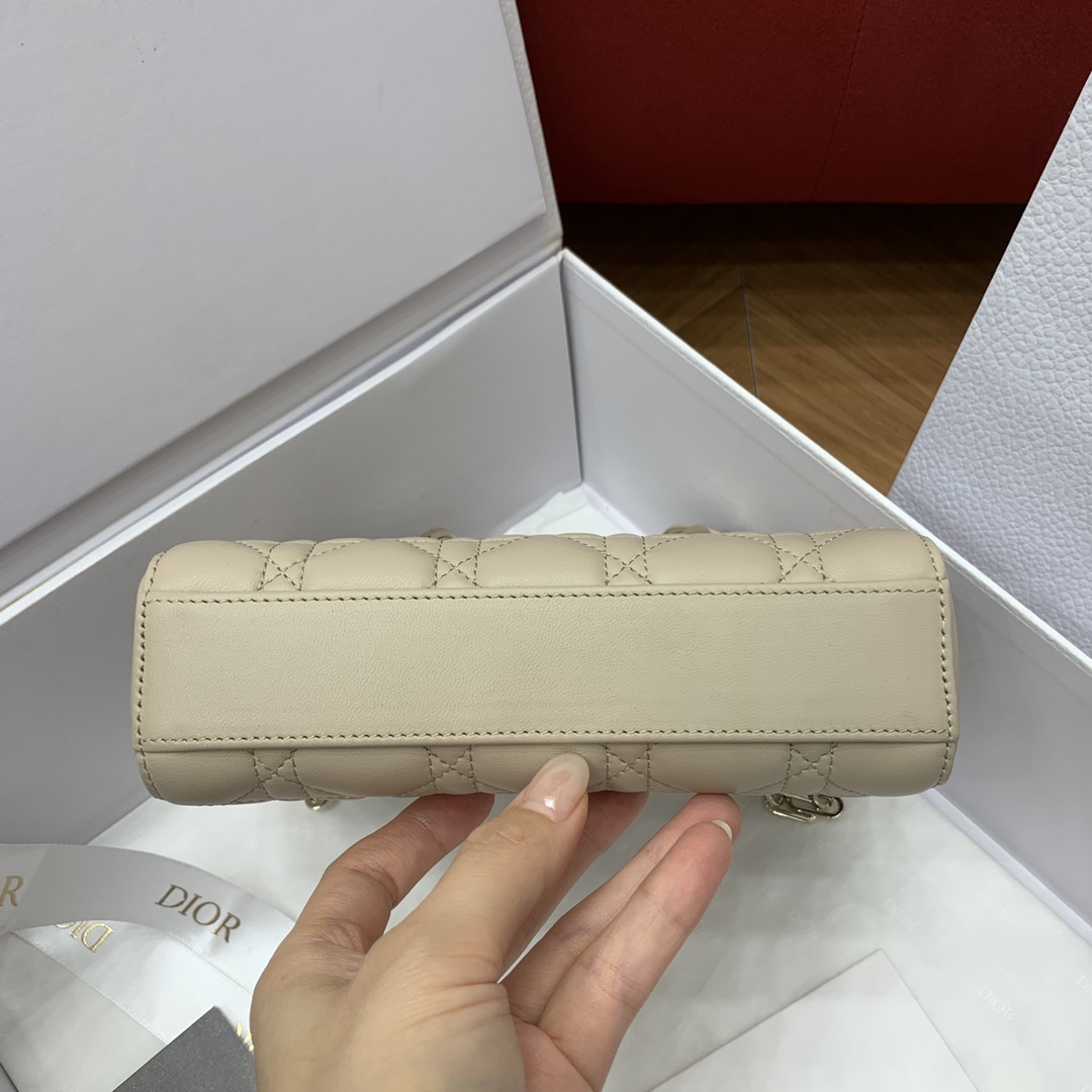 디올 레디 미니 숄더백 베이지 Lambskin 상세 이미지 6