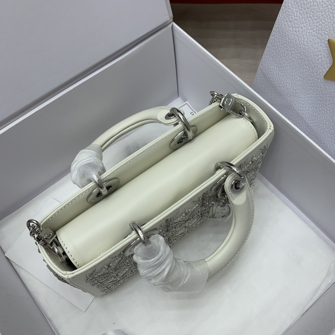디올 레이디 D-조이 스몰 램스킨 가방 상세 이미지 7