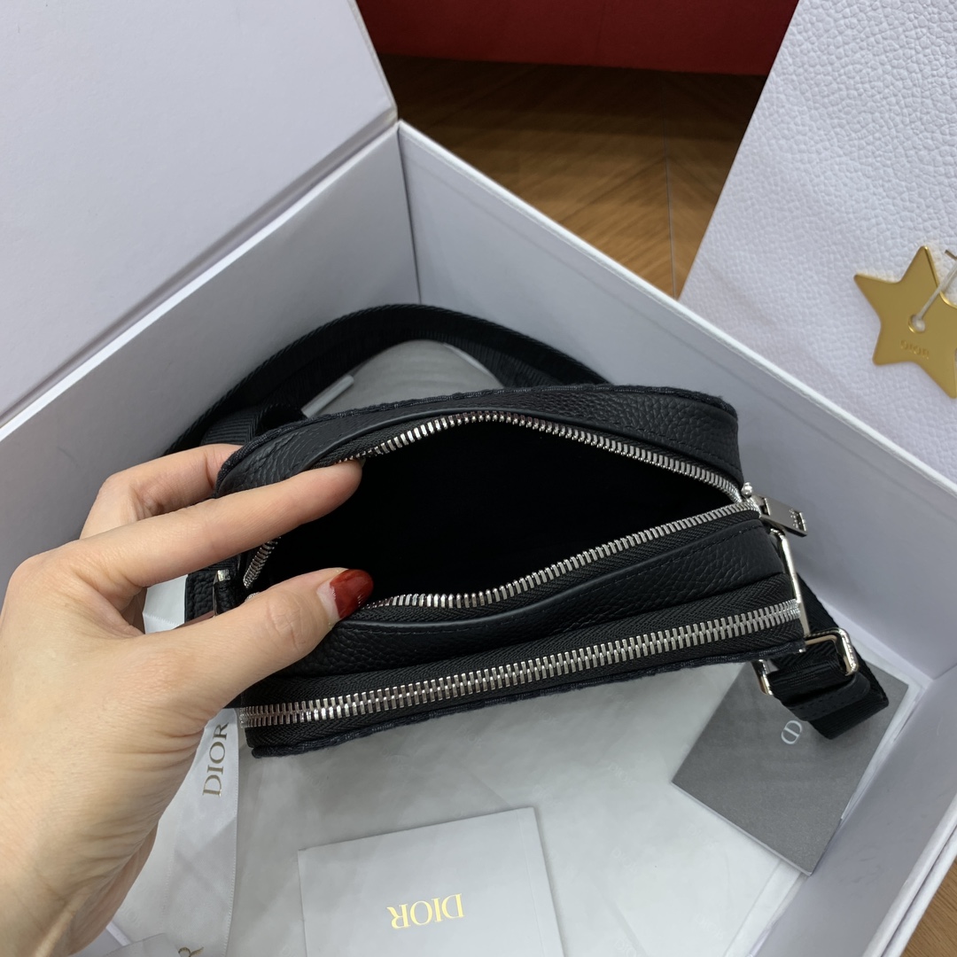 디올 오블리크 모노그램 카메라백 상세 이미지 8