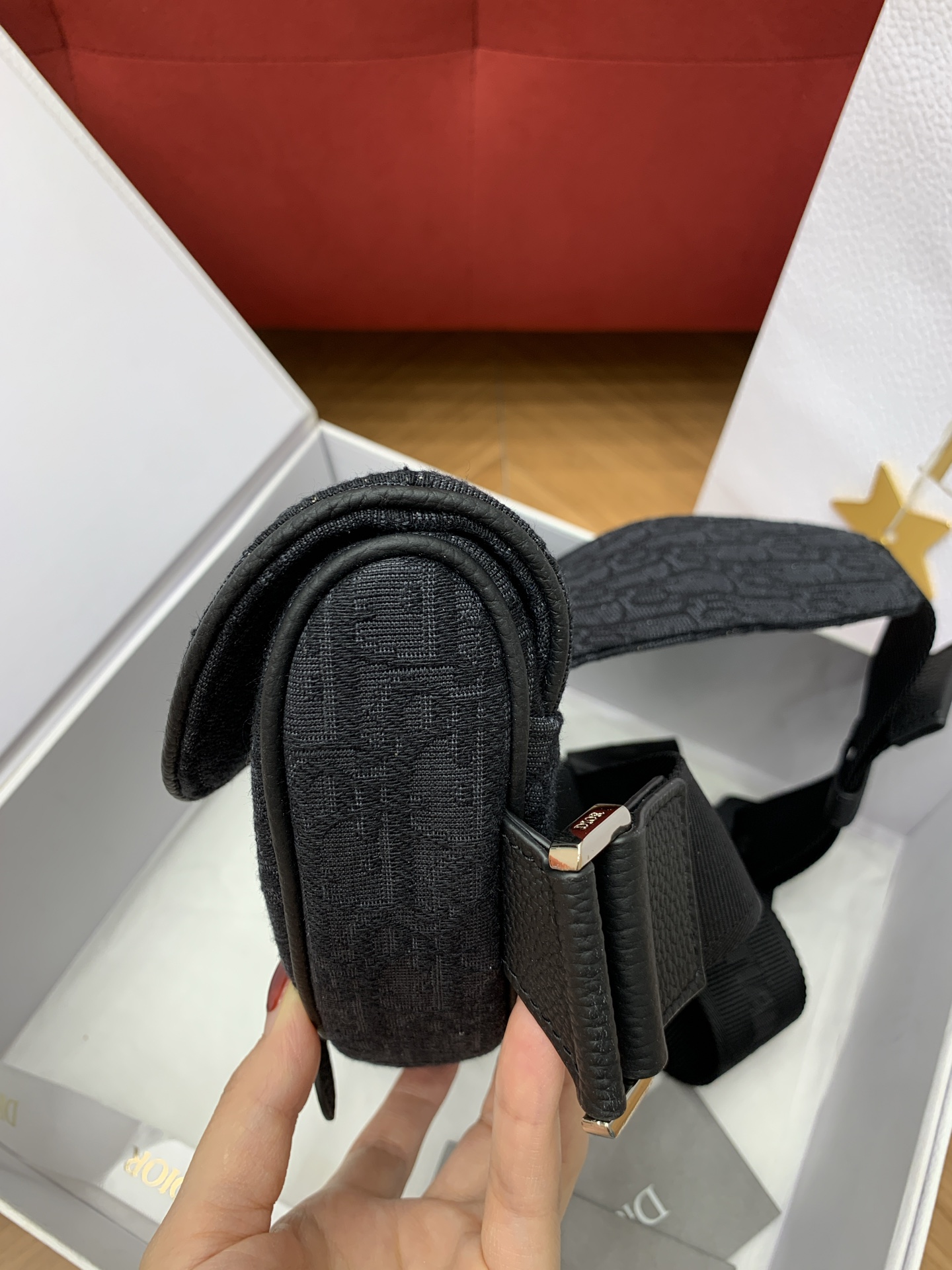 디올 새들백 가죽 숄더백 상세 이미지 4