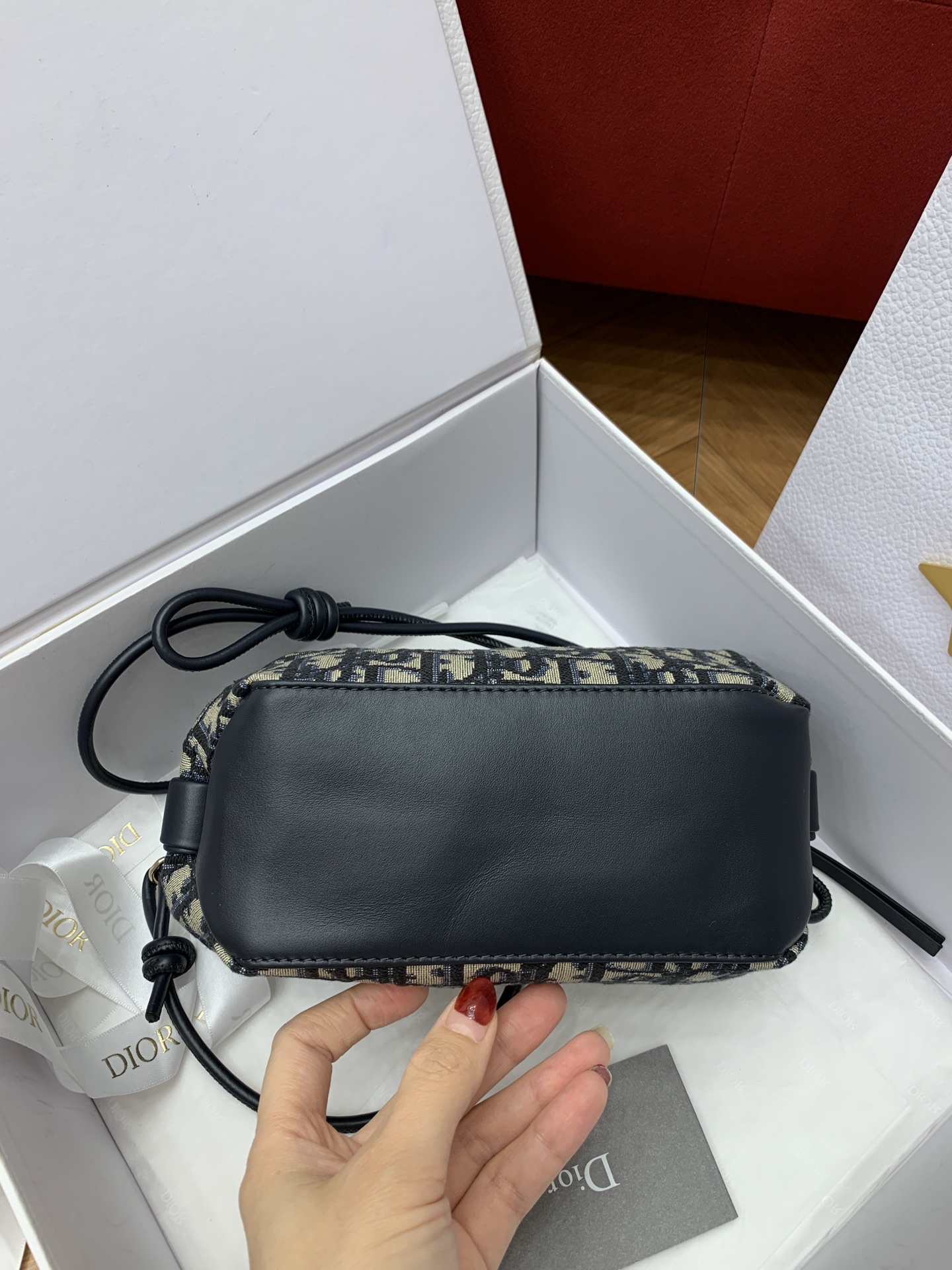 디올 보우 파우치 클러치 가방 상세 이미지 6