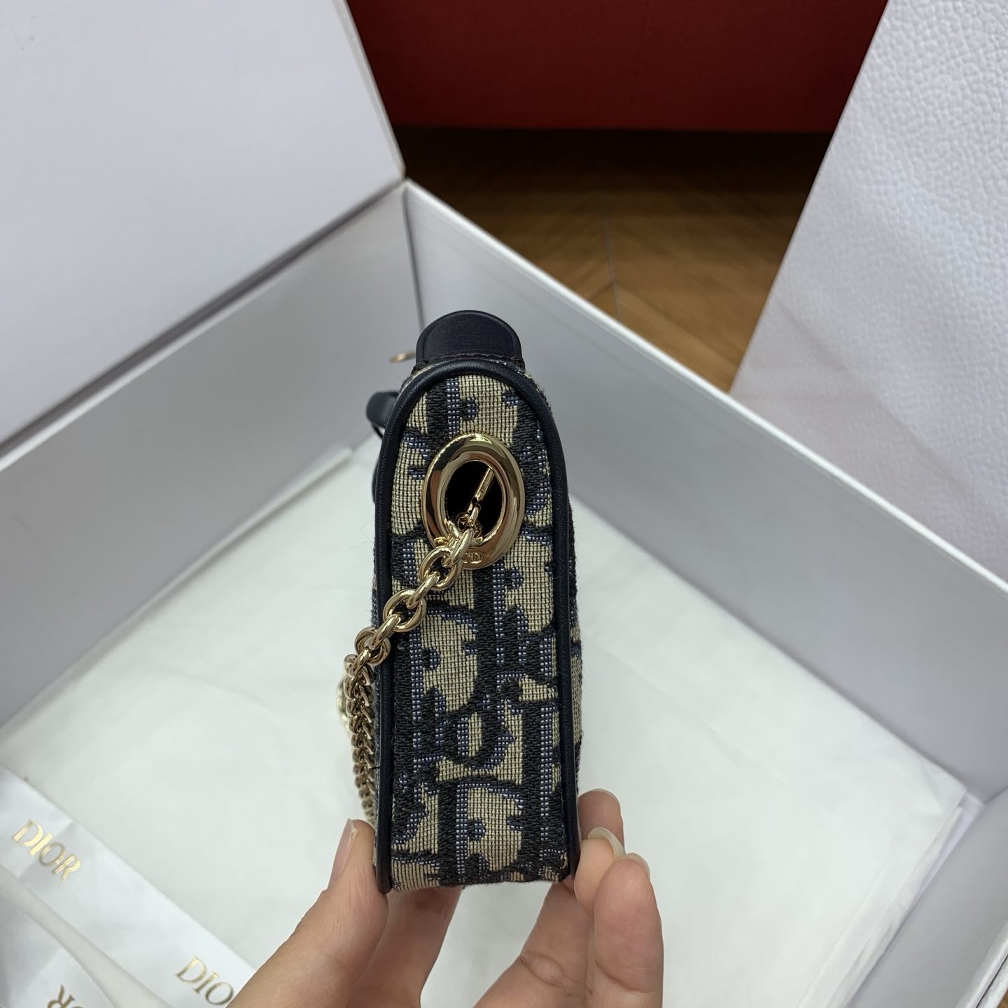 디올 프라메네 체인 장식 송아지가죽 핸드백 상세 이미지 5
