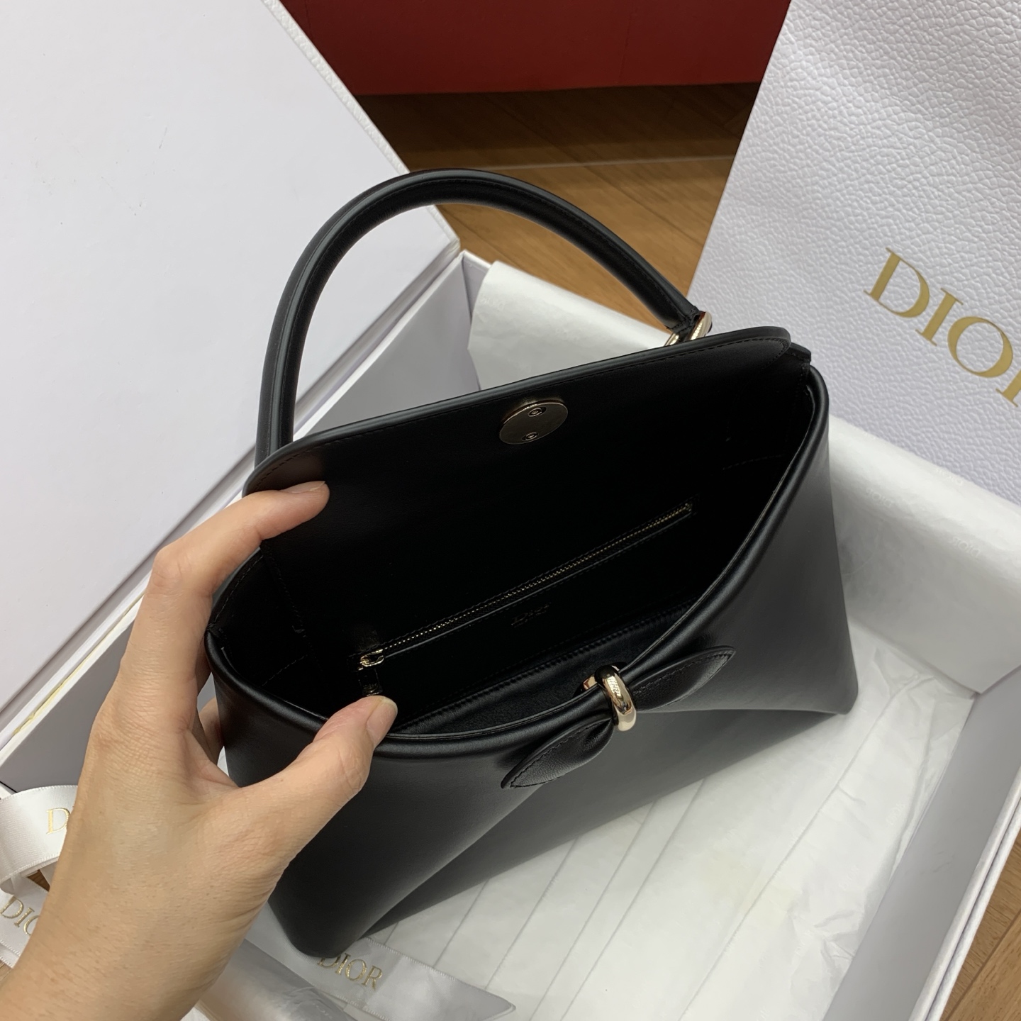 디올 코코 송아지가죽 핸드백 상세 이미지 7