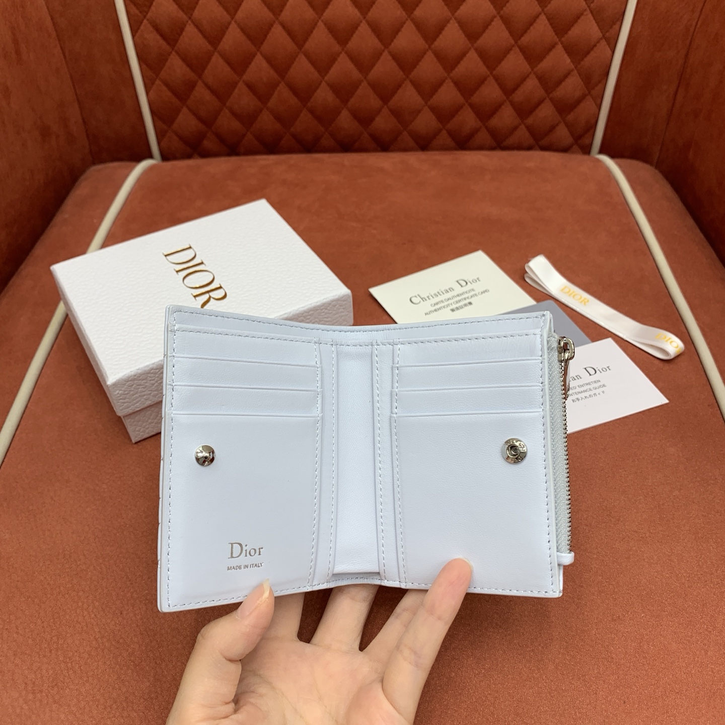 디올 카나쥬 퀼팅 리본 참 램스킨 지갑 상세 이미지 7