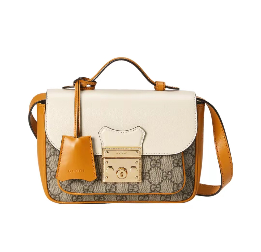 Gucci The latest and most dazzling summer messenger bag from the G family, in high-end yellow and off-white, looks fresh and elegant.