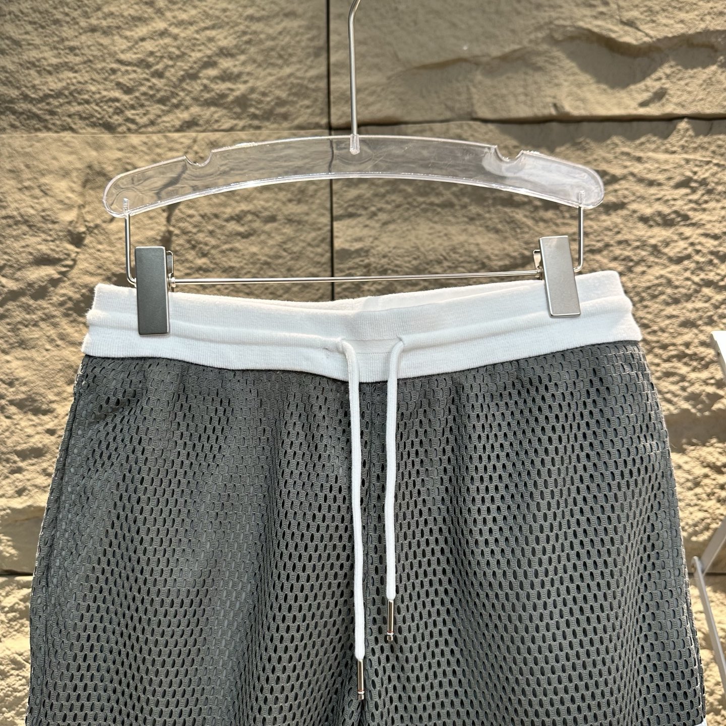Thom Browne Pantalones Cortos Deportivos de Malla Transpirable para Hombre 6 i1743099464113 9318 0 5