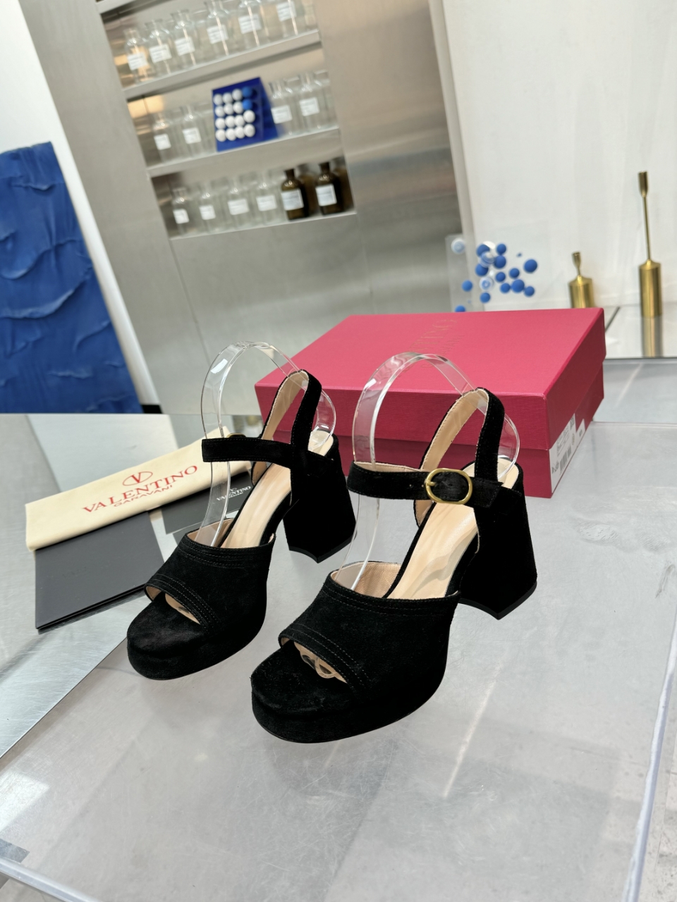 “Valentno/Warren 2025SS High-Water Table Sandals: Original Design, Premium Quality, Imported Materials, Packaging Included” - 图片 8
