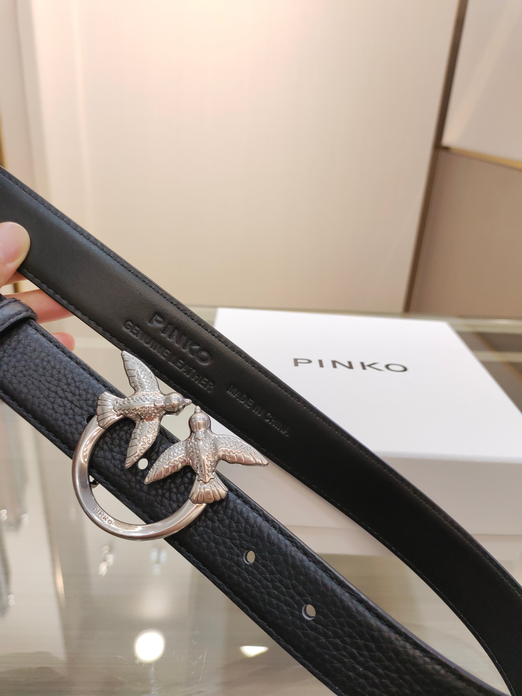 Luxurious Women’s Leather Belt: High-Quality Design for Fashionable Goddesses - 图片 6