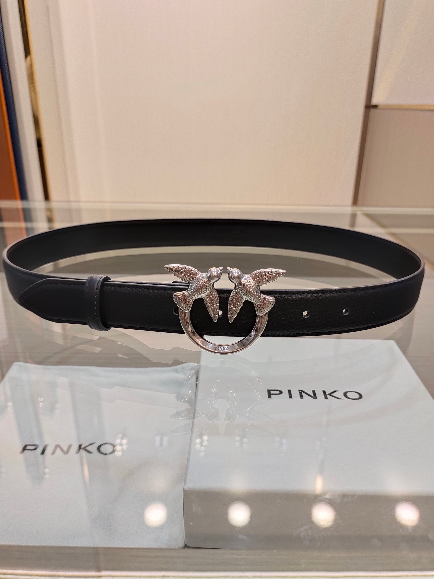 Luxurious Women’s Leather Belt: High-Quality Design for Fashionable Goddesses - 图片 4
