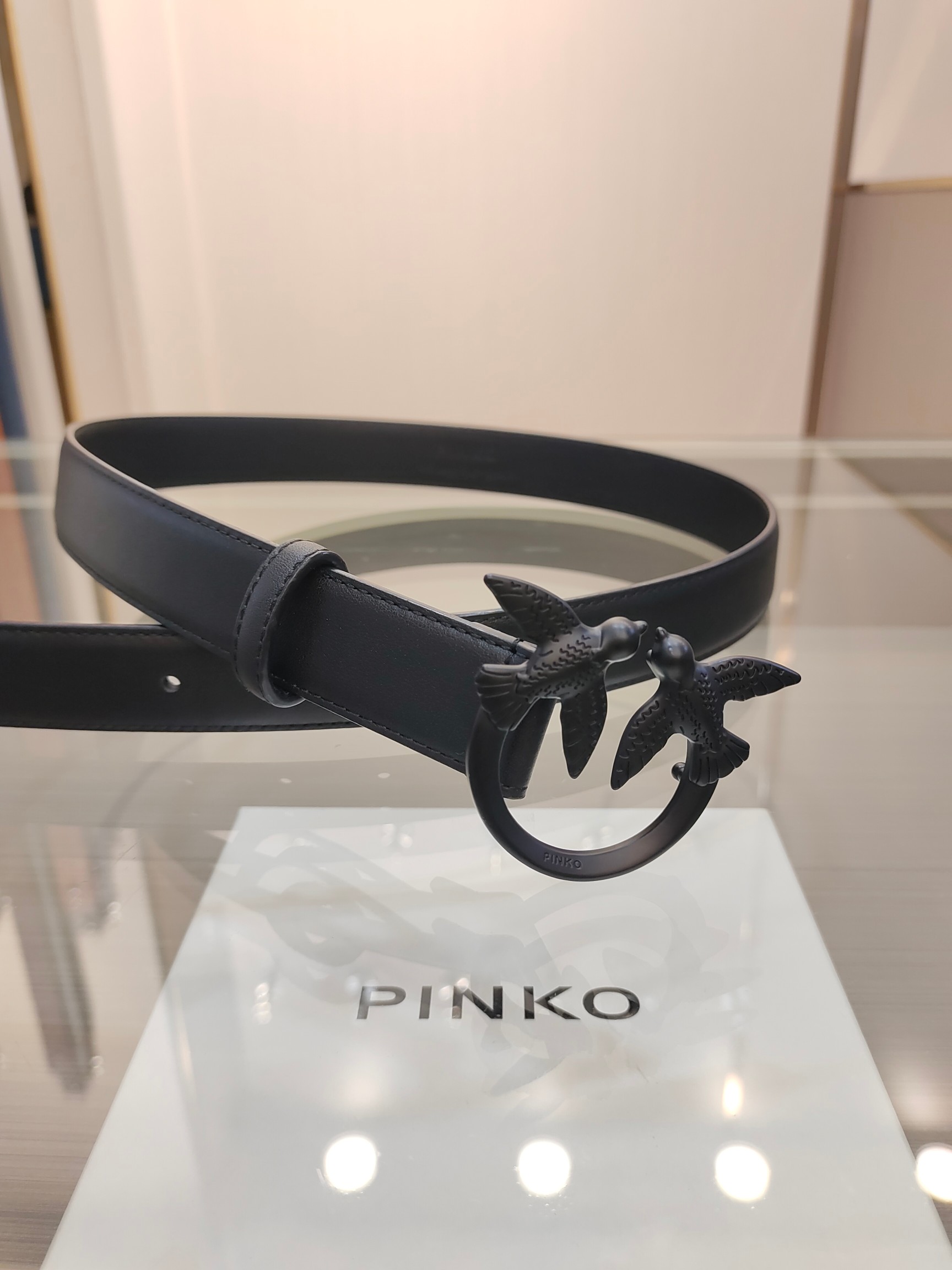 Luxurious Women’s Leather Belt: High-Quality, Fashionable, Goddess-Inspired Design - 图片 3