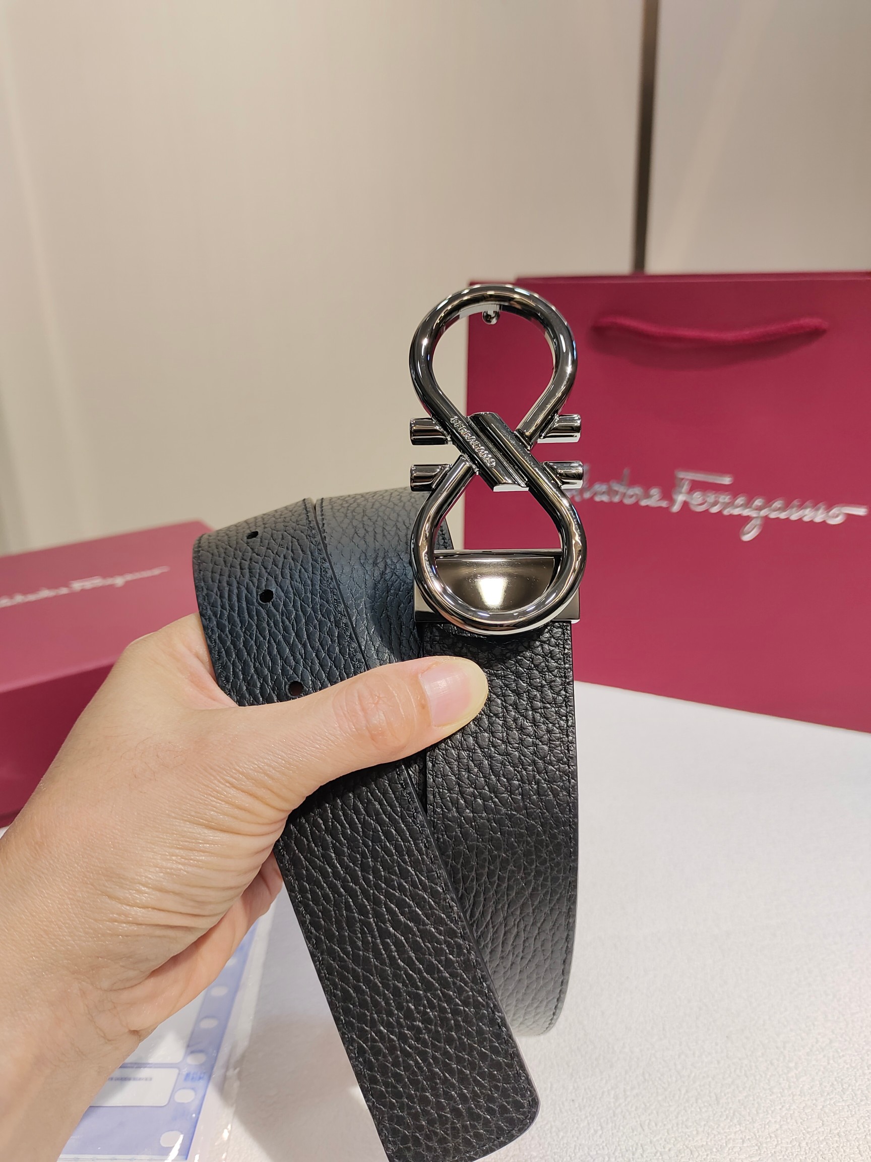 Ferragamo菲拉格慕双面进口牛皮搭配精品铜扣️自行选择搭配真材实料有质感时尚经典不失风范长短可自行