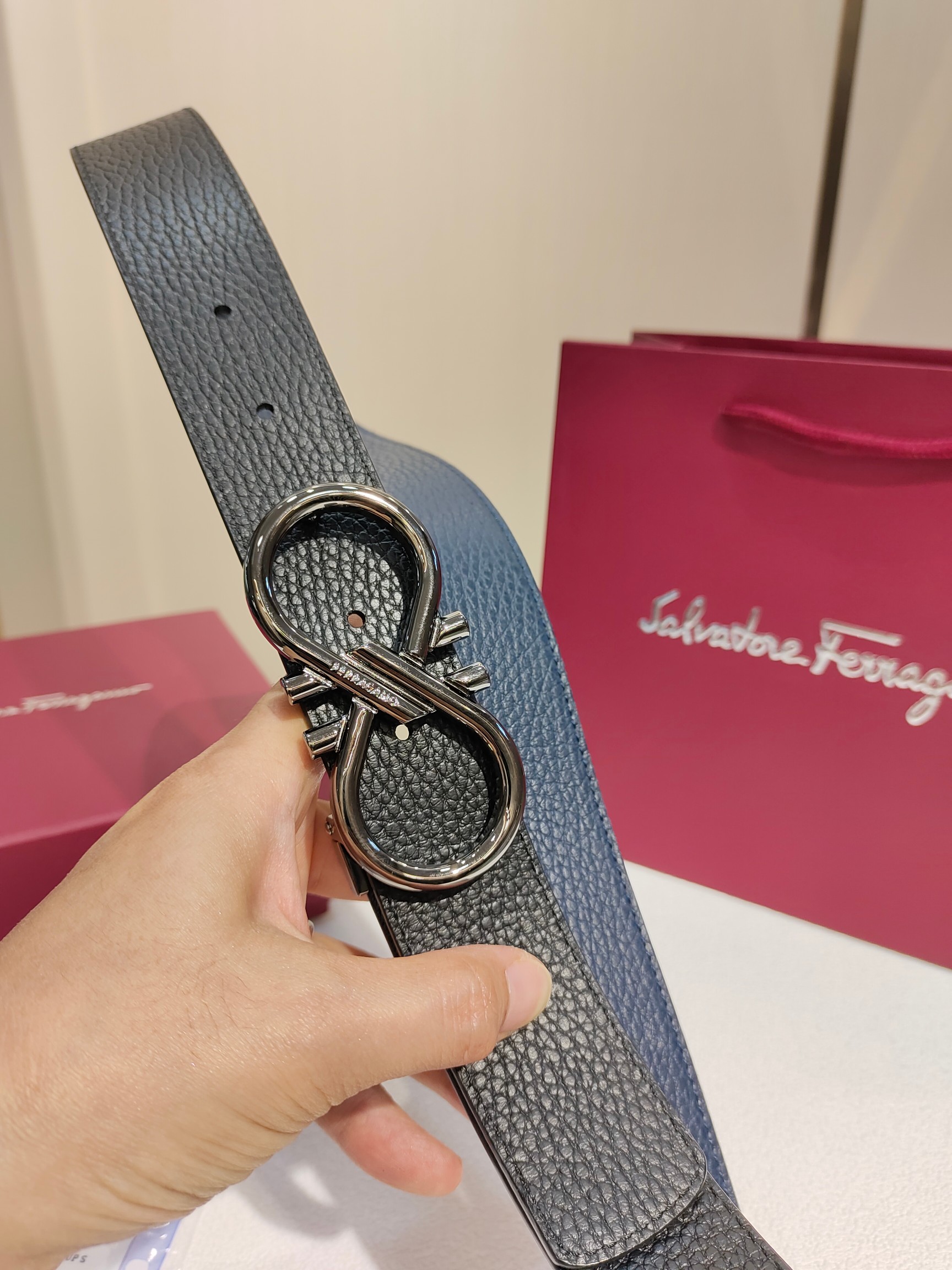 Ferragamo菲拉格慕双面进口牛皮搭配精品铜扣️自行选择搭配真材实料有质感时尚经典不失风范长短可自行