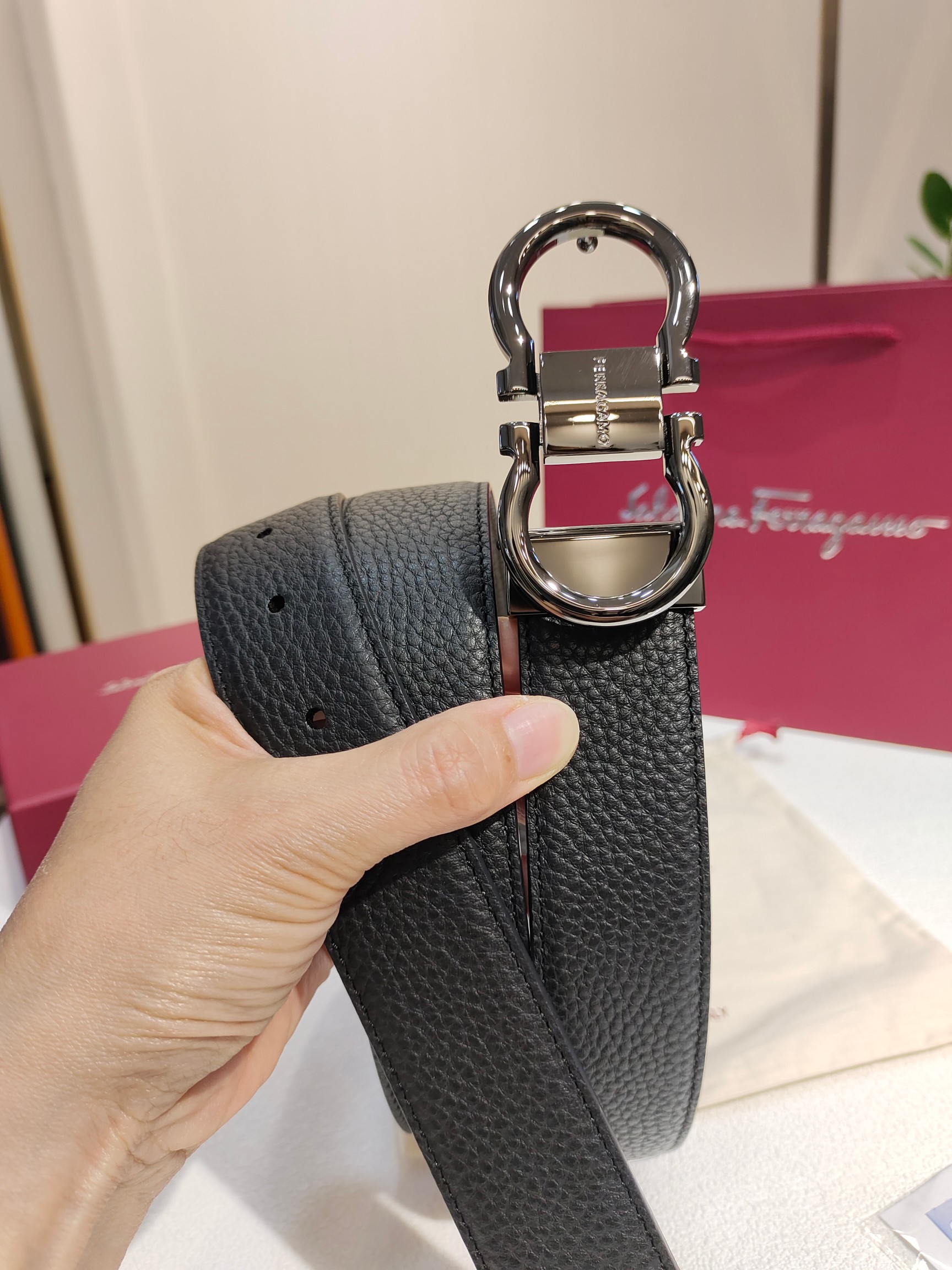 Ferragamo菲拉格慕双面进口牛皮搭配精品铜扣️自行选择搭配真材实料有质感时尚经典不失风范长短可自行