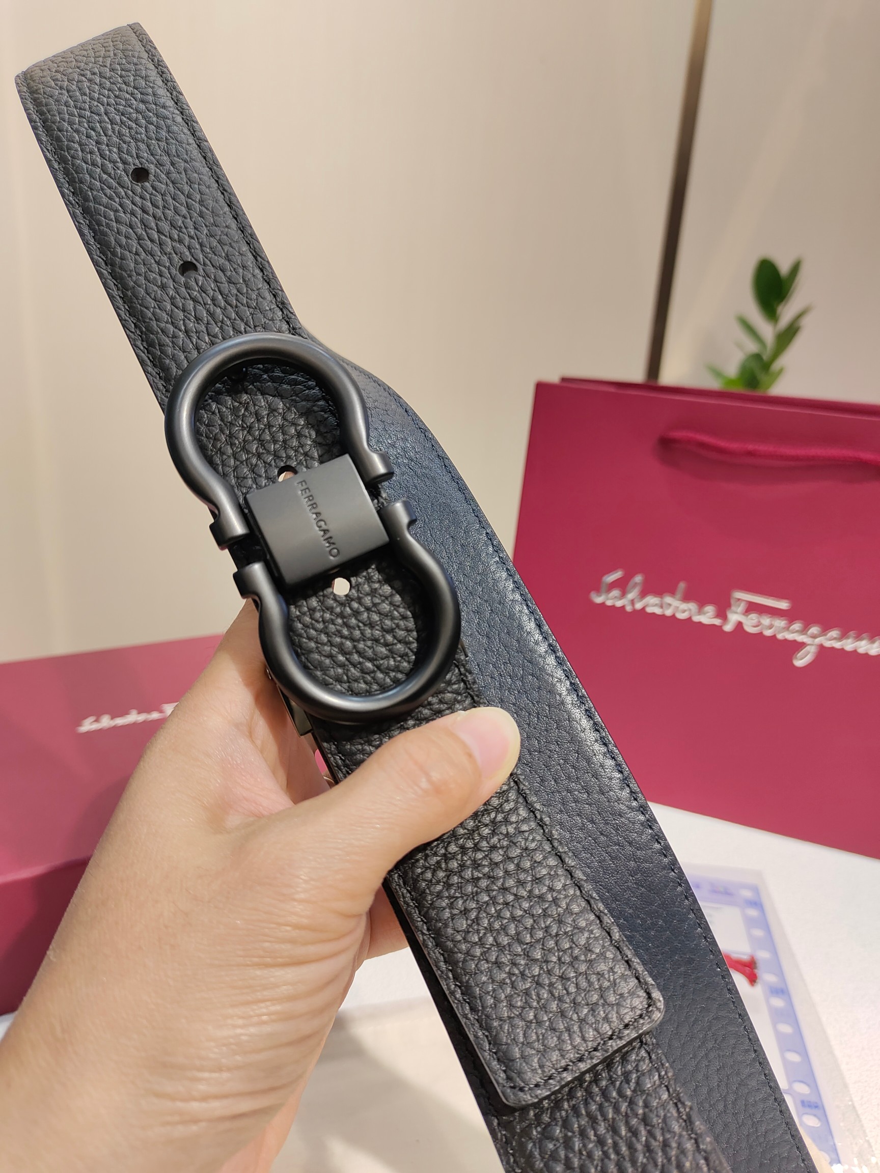 Ferragamo菲拉格慕双面进口牛皮搭配精品铜扣️自行选择搭配真材实料有质感时尚经典不失风范长短可自行