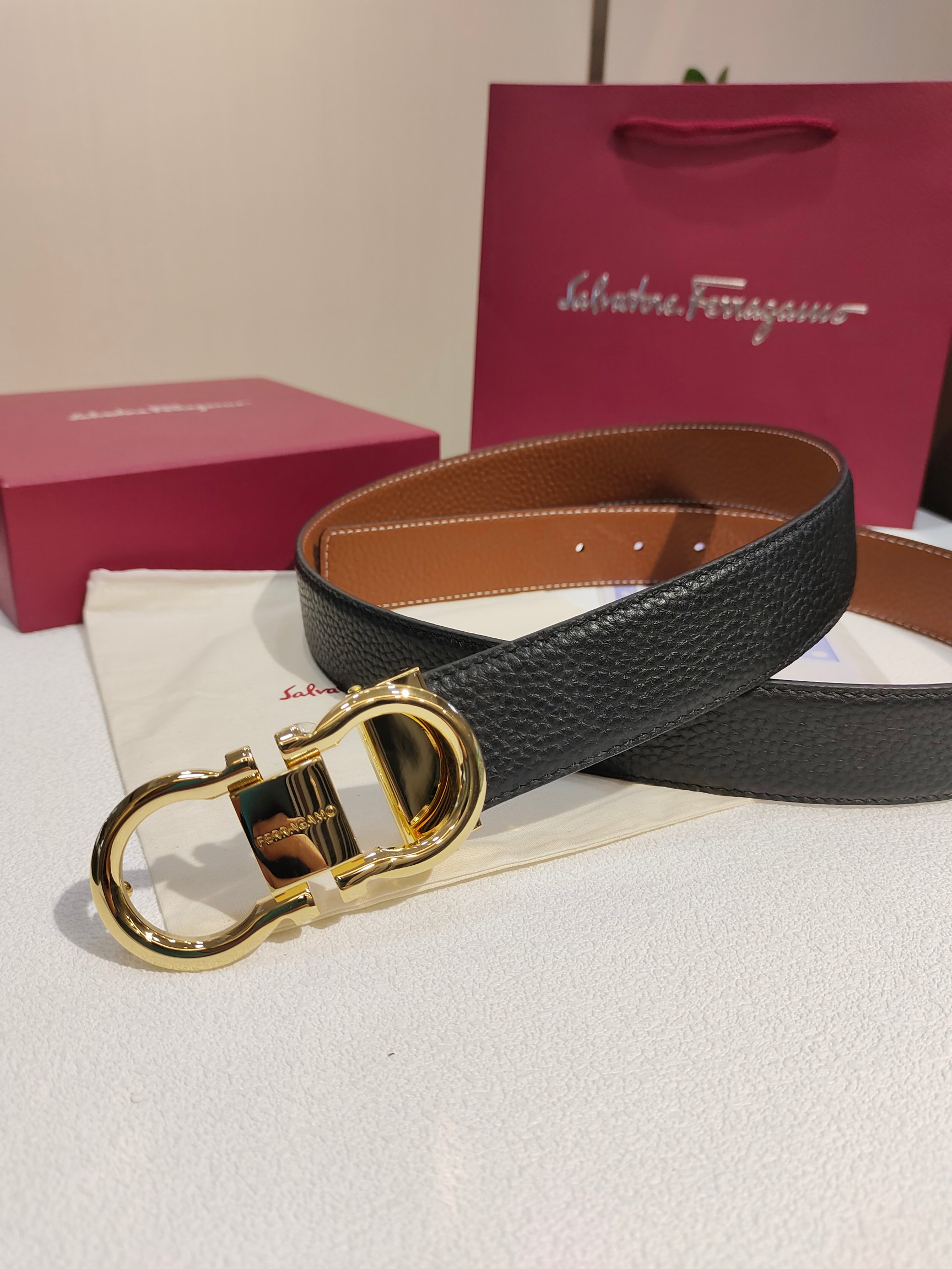 Ferragamo菲拉格慕双面进口牛皮搭配精品铜扣️自行选择搭配真材实料有质感时尚经典不失风范长短可自行