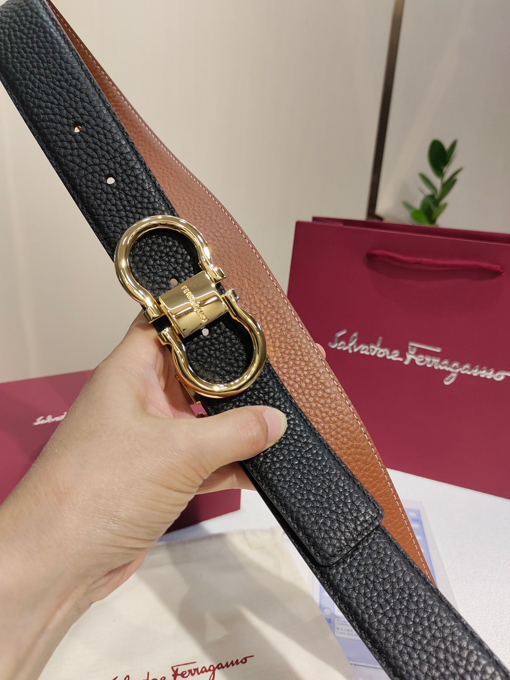 Ferragamo菲拉格慕双面进口牛皮搭配精品铜扣️自行选择搭配真材实料有质感时尚经典不失风范长短可自行