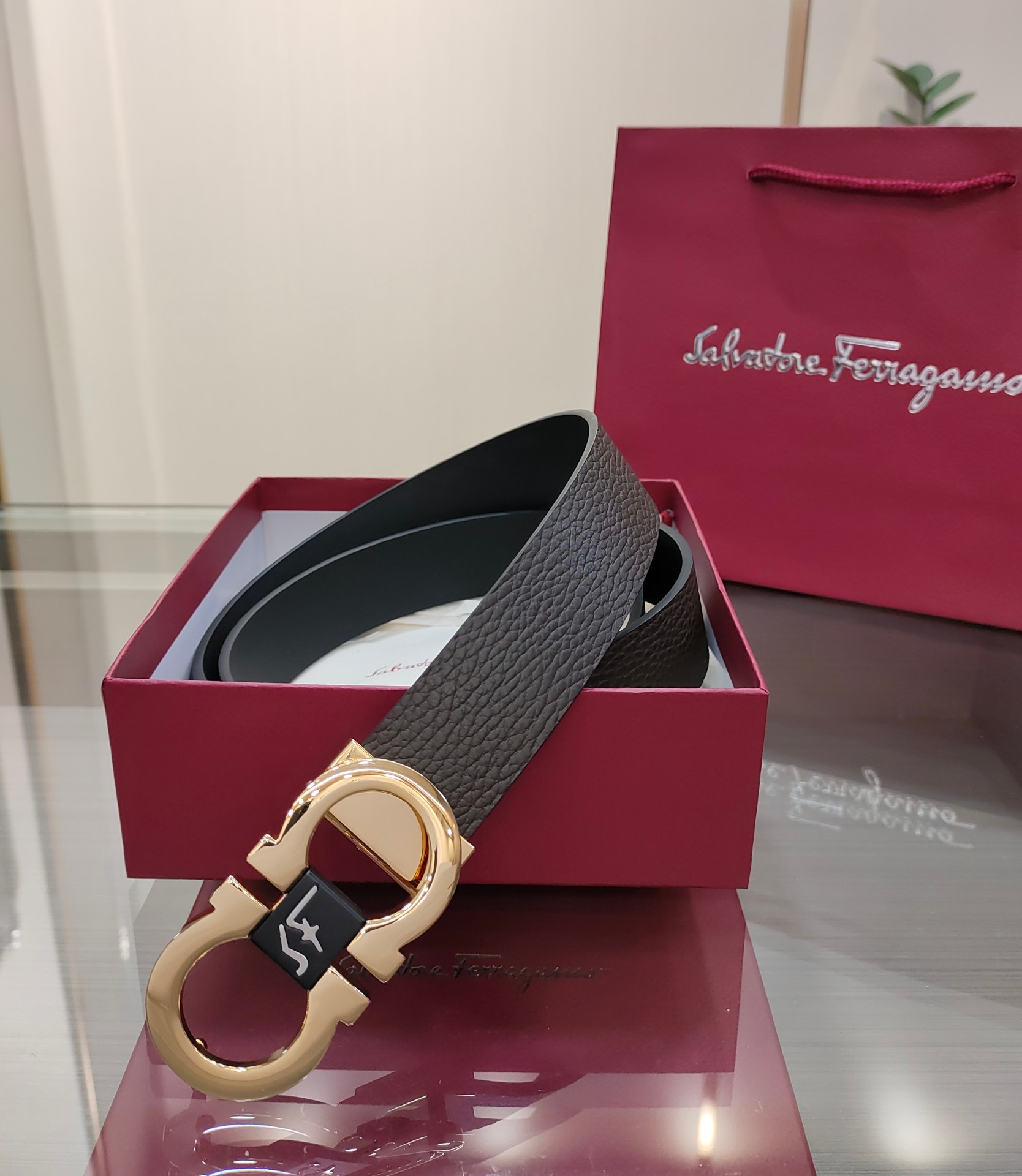 Salvatore Ferragamo Reversible Leather Belt with Iconic Buckle