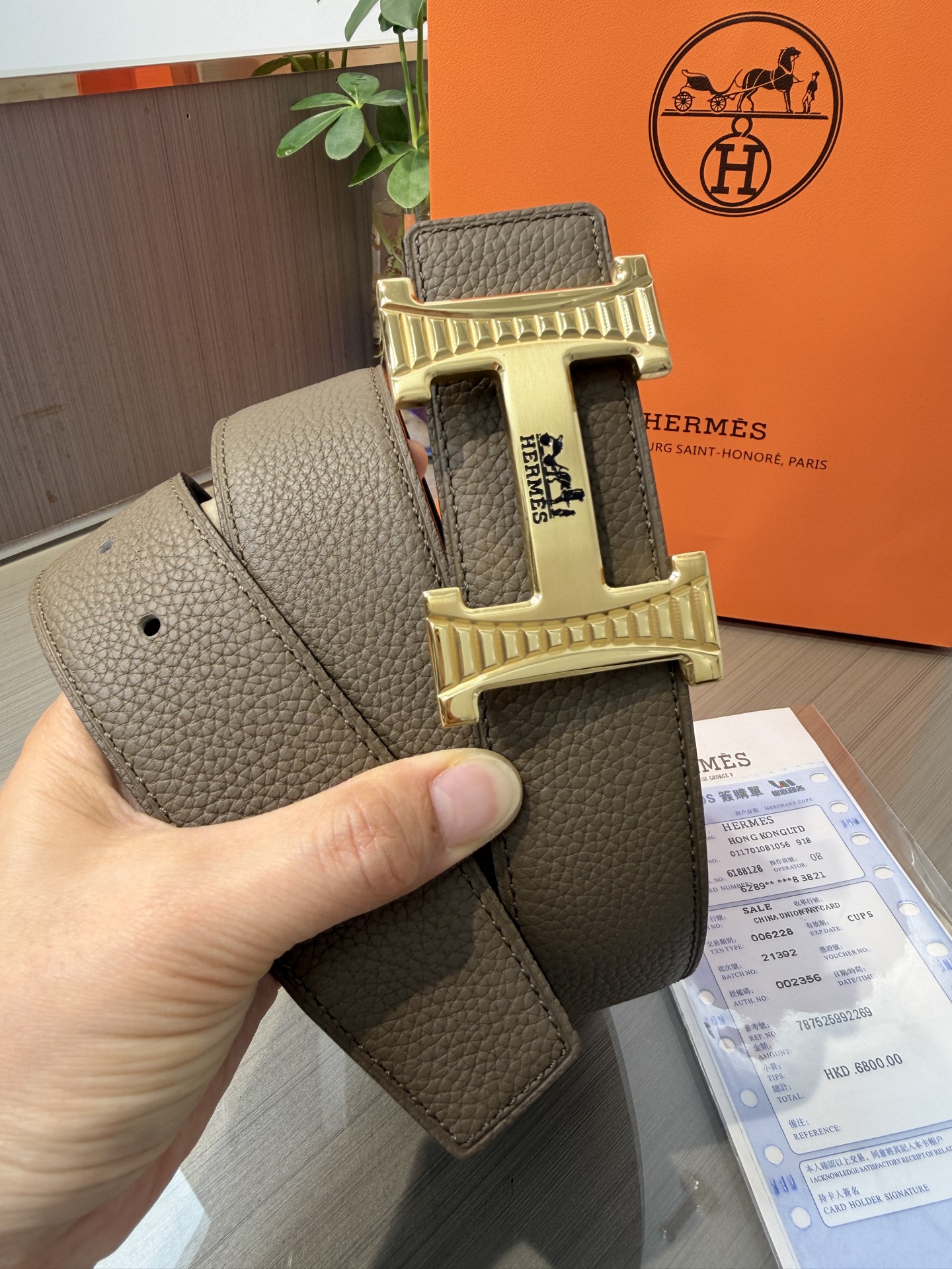 Hermes爱马仕 男士双面皮腰带38mm，双面头层牛皮，双面可用，搭配精品钢扣五金，做工精致，实物拍摄