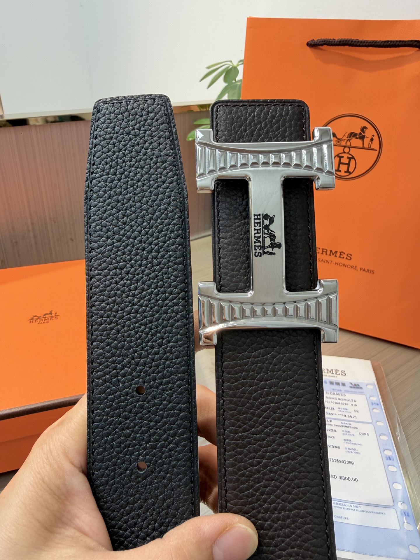 Hermes爱马仕 男士双面皮腰带38mm，双面头层牛皮，双面可用，搭配精品钢扣五金，做工精致，实物拍摄