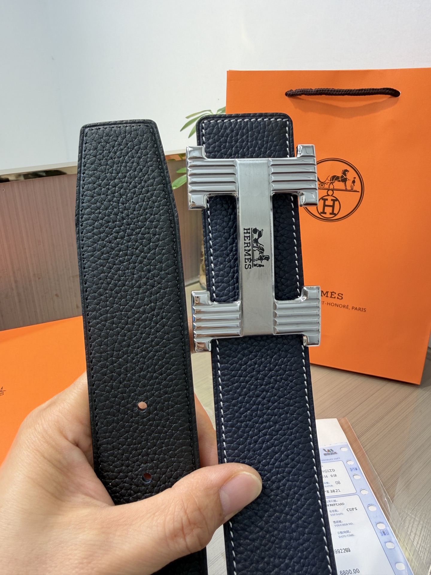 Hermes爱马仕 男士双面皮腰带38mm，双面头层牛皮，双面可用，搭配精品钢扣五金，做工精致，实物拍摄