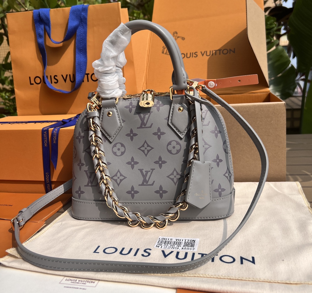 🌼 m12561尺寸:23.5×17.5×11.5cmLV海外渠道资源特供新款贝壳包❗️Monogram