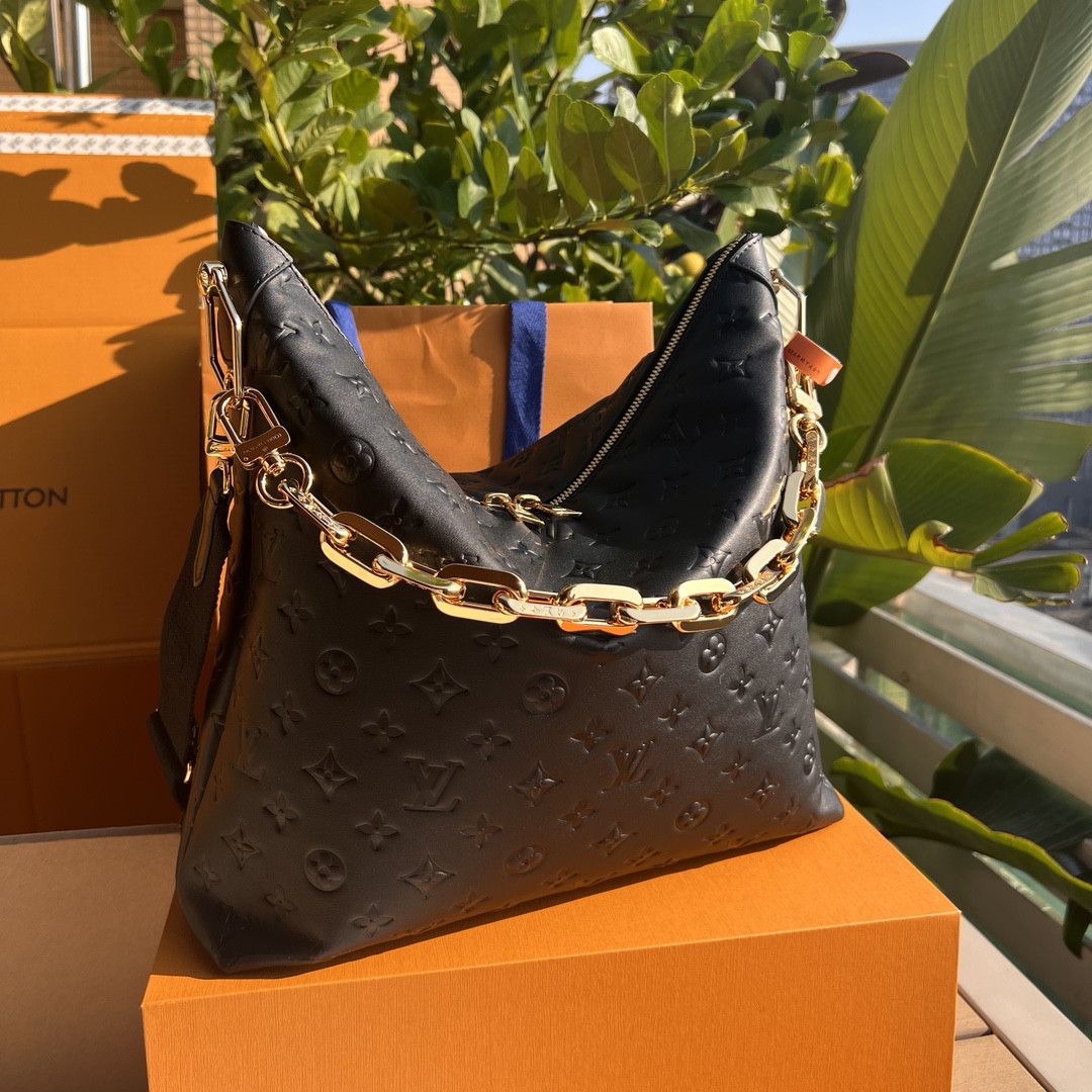 🌼 m12068尺寸:38×33×10cmLV渠道资源特供Coussin Hobo手袋❗️ 这款新的Ho