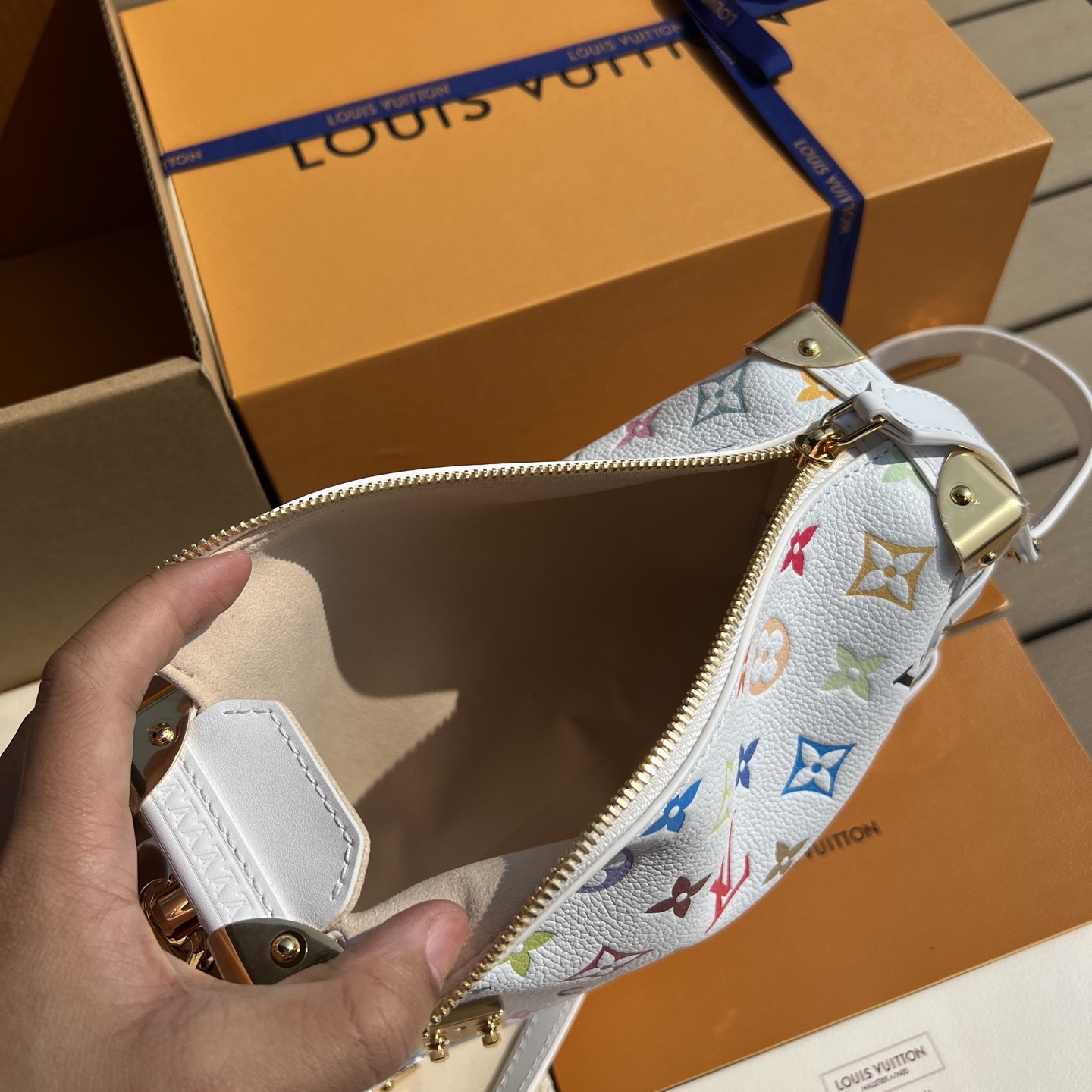 🌼 m14046尺寸:23.5×16×8.5cmLV海外渠道资源特供盒子包❗️ LV X TM SIDE