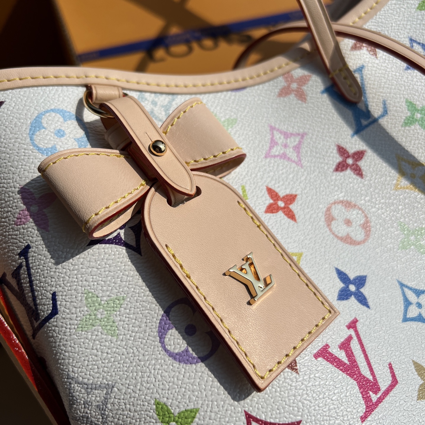 🌼 m13664尺寸:29×24×12cmLV海外渠道资源特供carryall❗️ 本款 Carryal