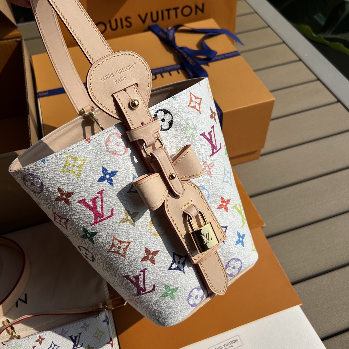 🌼 m13089尺寸:18×16×12cmLV海外渠道资源特供ALL IN BB手袋❗️ 本款 ALL 