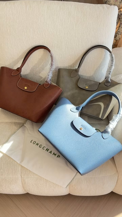 Actual short video! Longchamp's bags have always had a high-end genetic quality! Simply beautiful…