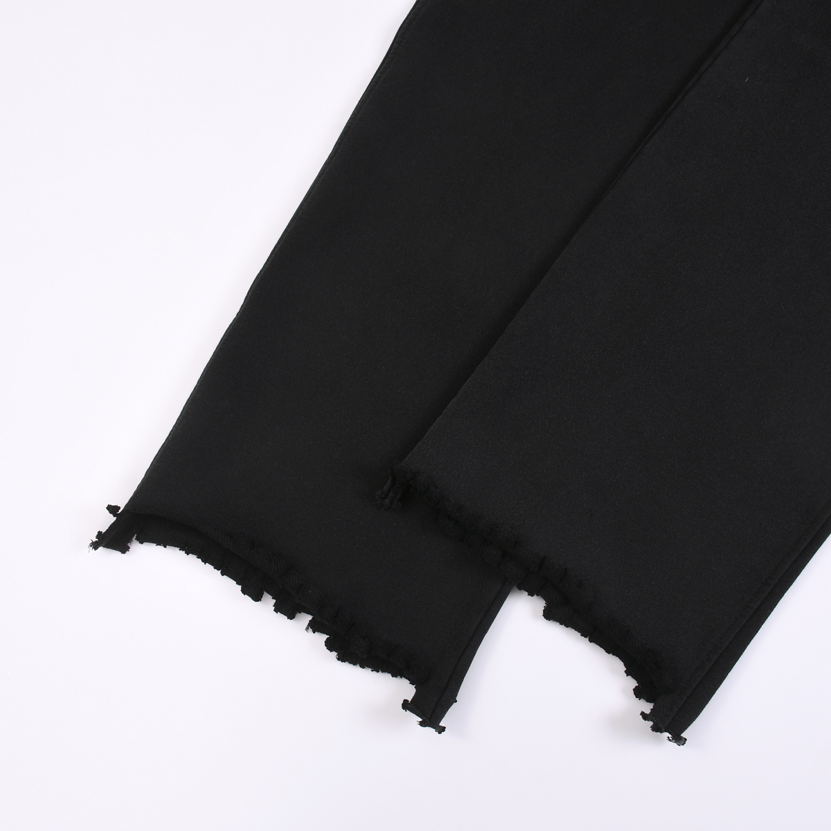 Balenciaga Black Laundry Pants: High-Quality Cotton, Broad Legs, Unique Embroidery. - 图片 5