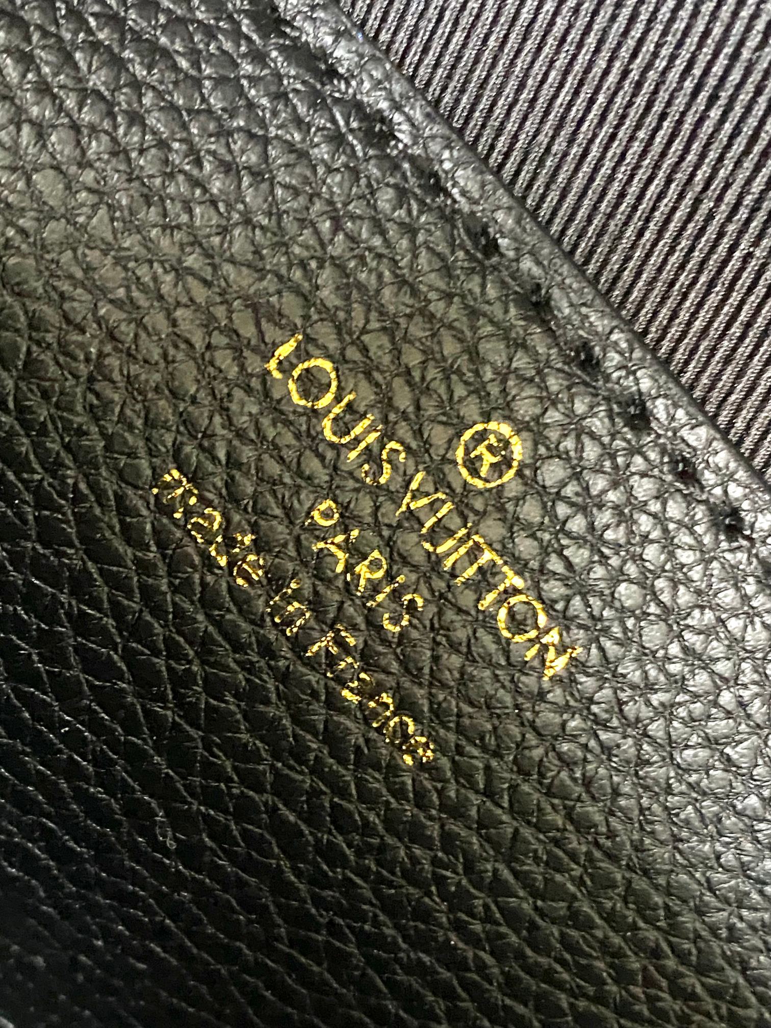 M82637黑色 M82836 白色链条包系列 Wallet On Chain Metis 链条手袋 取材粒面 Mjs Monogram 6