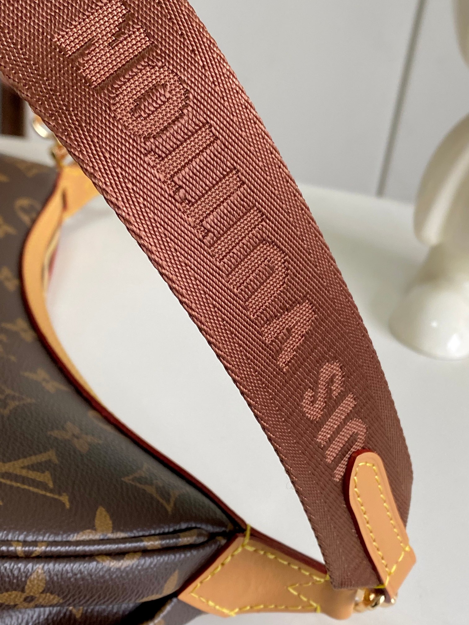 【海原外‬单 独实家‬拍】动态芯片M12939 新款loop hobo 手袋monogram涂层帆布和m