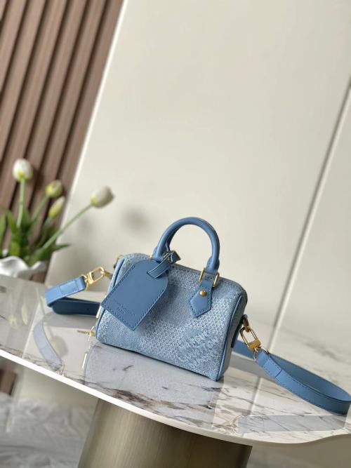 Louis Vuitton Speedy 18 Bandoulière Denim Handbag, M00208, Blue, 18 x 12 x 10 cm 1 Louis Vuitton Speedy 18 Bandoulière Denim Handbag, M00208, Blue, 18 x 12 x 10 cm