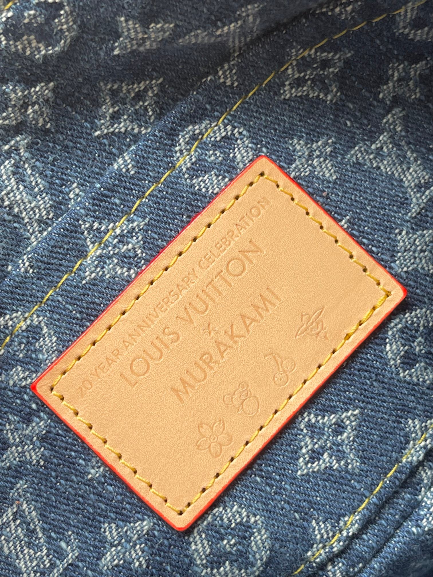 芯片版顶级原单半钢M13994樱桃🍒Pochette Accessoires 手袋取材涂层帆布，以缤纷 