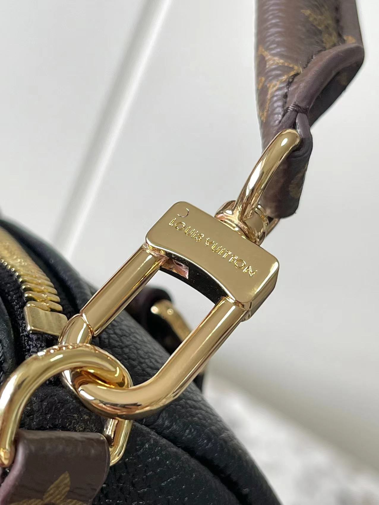 款号26037黑色大号顶级原单 半钢五金163c01芯片M26037黑色M26451杏色Express