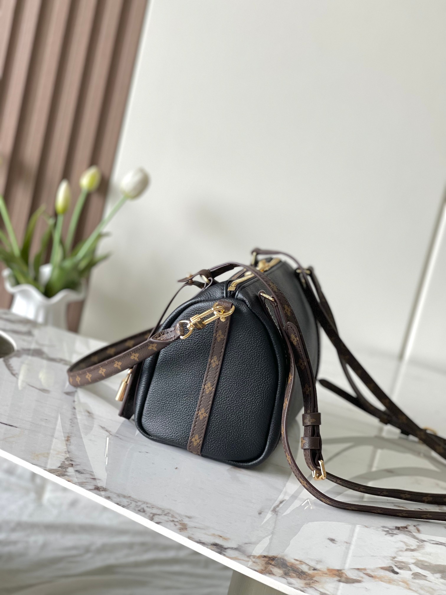 Louis Vuitton Express Small Handbag,Black Leather, Monogram Trim,Crossbody Bag 3 a1755340916570 2724
