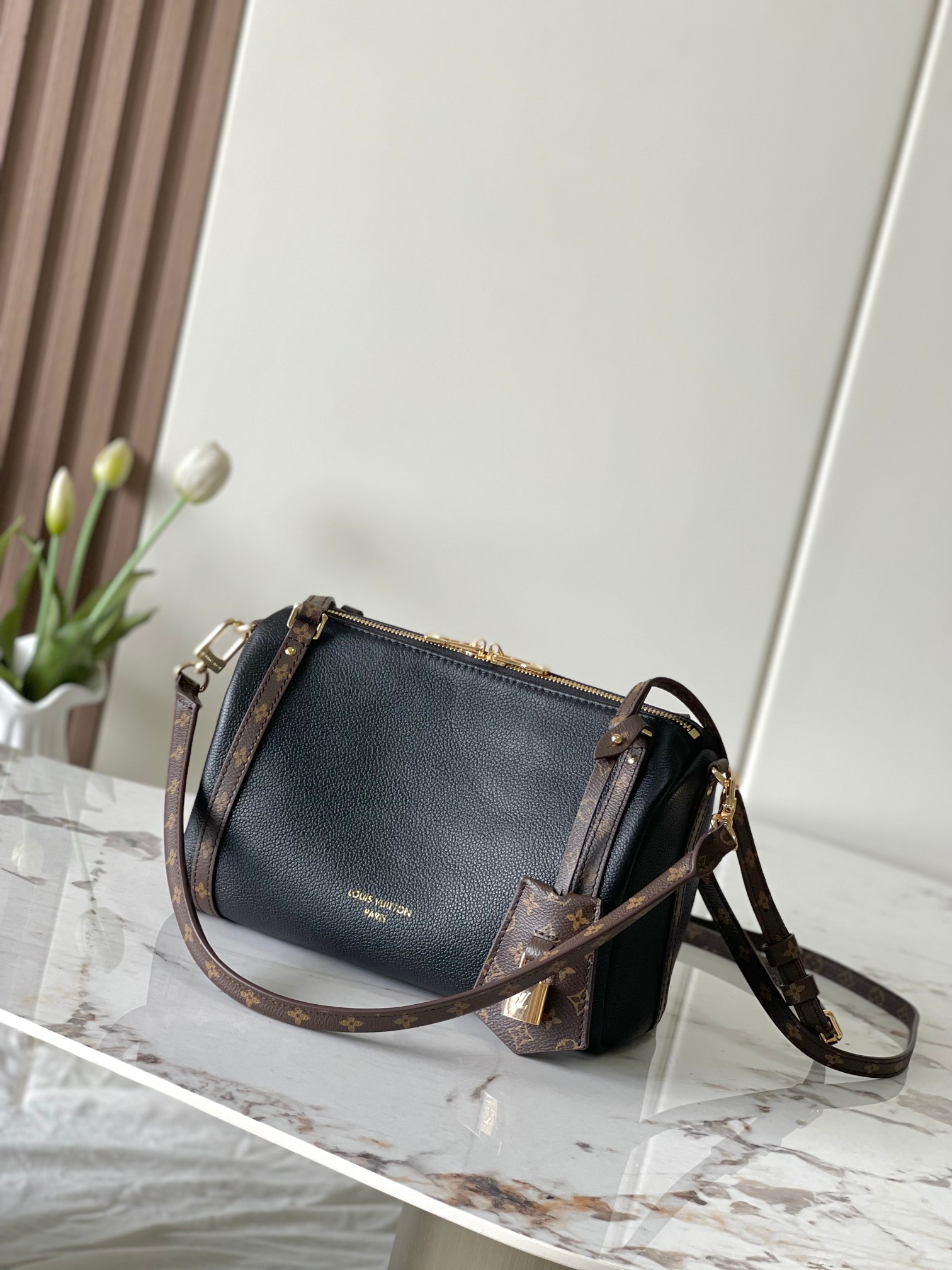 Louis Vuitton Express Small Handbag,Black Leather, Monogram Trim,Crossbody Bag 2 a1755340916736 5650