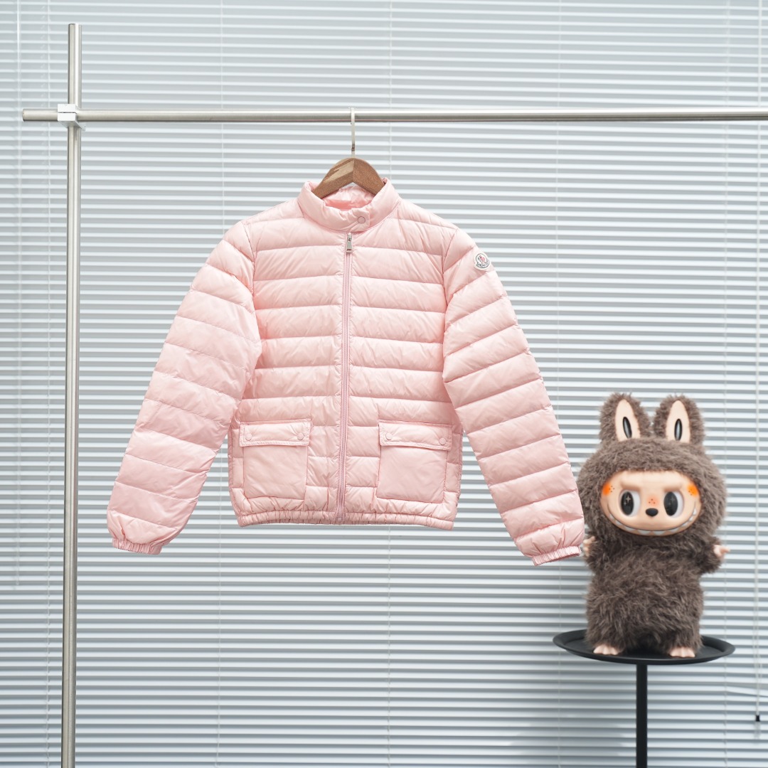 粉色
Moncler盟可睐 | Lans系列 立领拉链排骨 羽绒服
尺码:1-4