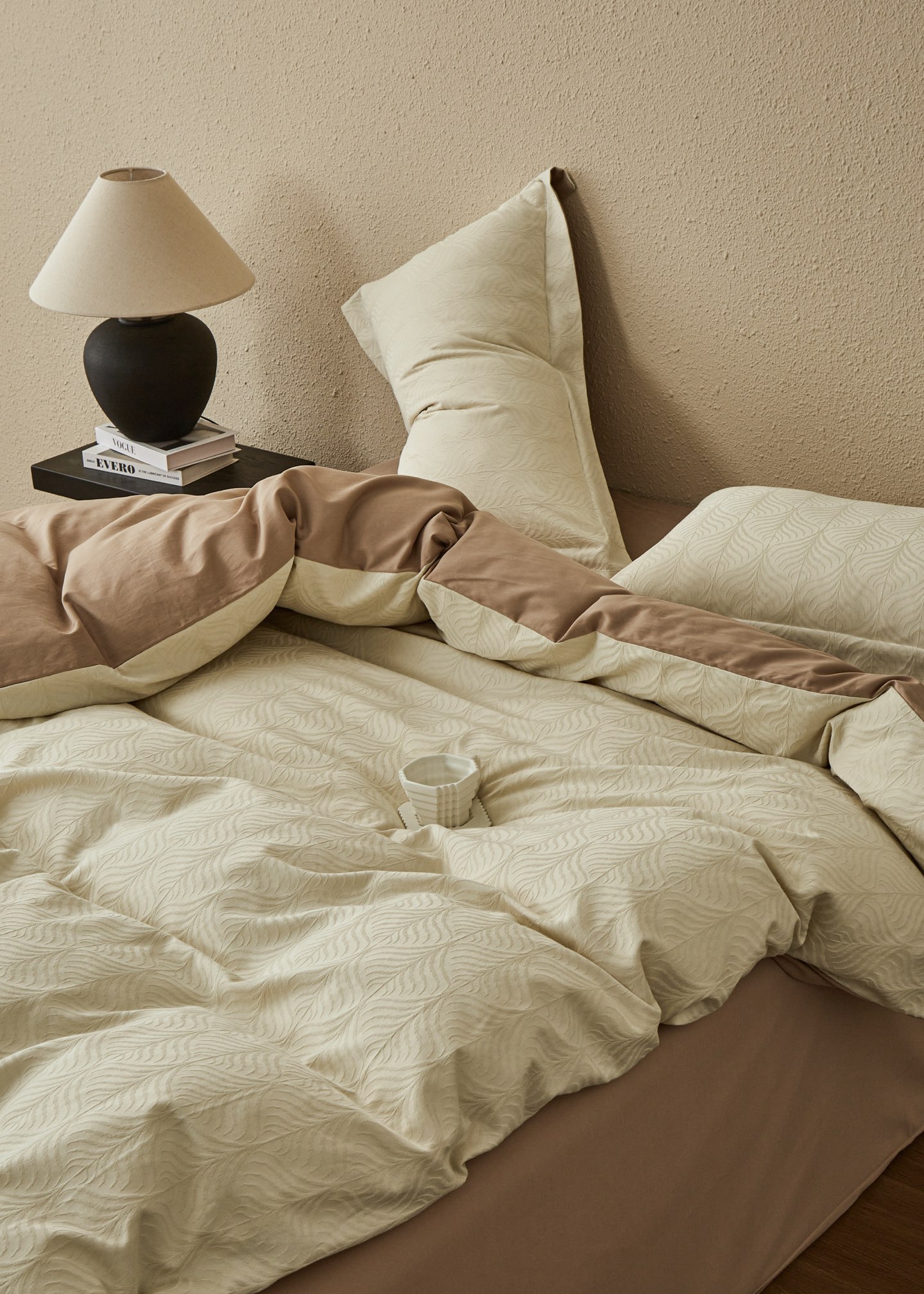 Elegant Embossed Floral Pattern Bedding Set - Soft & Breathable Cotton Material 5 i1760088725560 1008 0 3