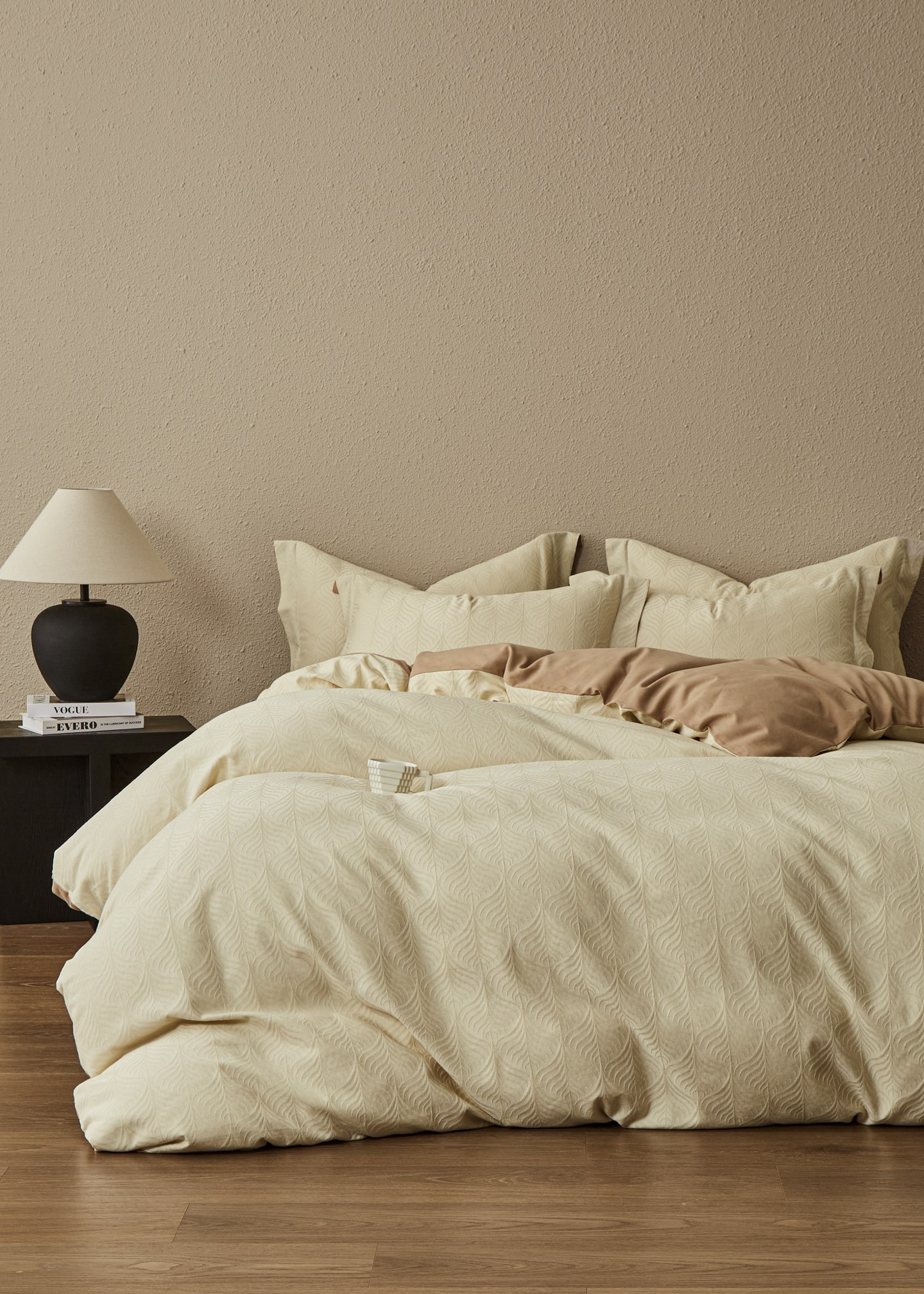 Elegant Embossed Floral Pattern Bedding Set - Soft & Breathable Cotton Material 4 i1760088727288 3023 0 2