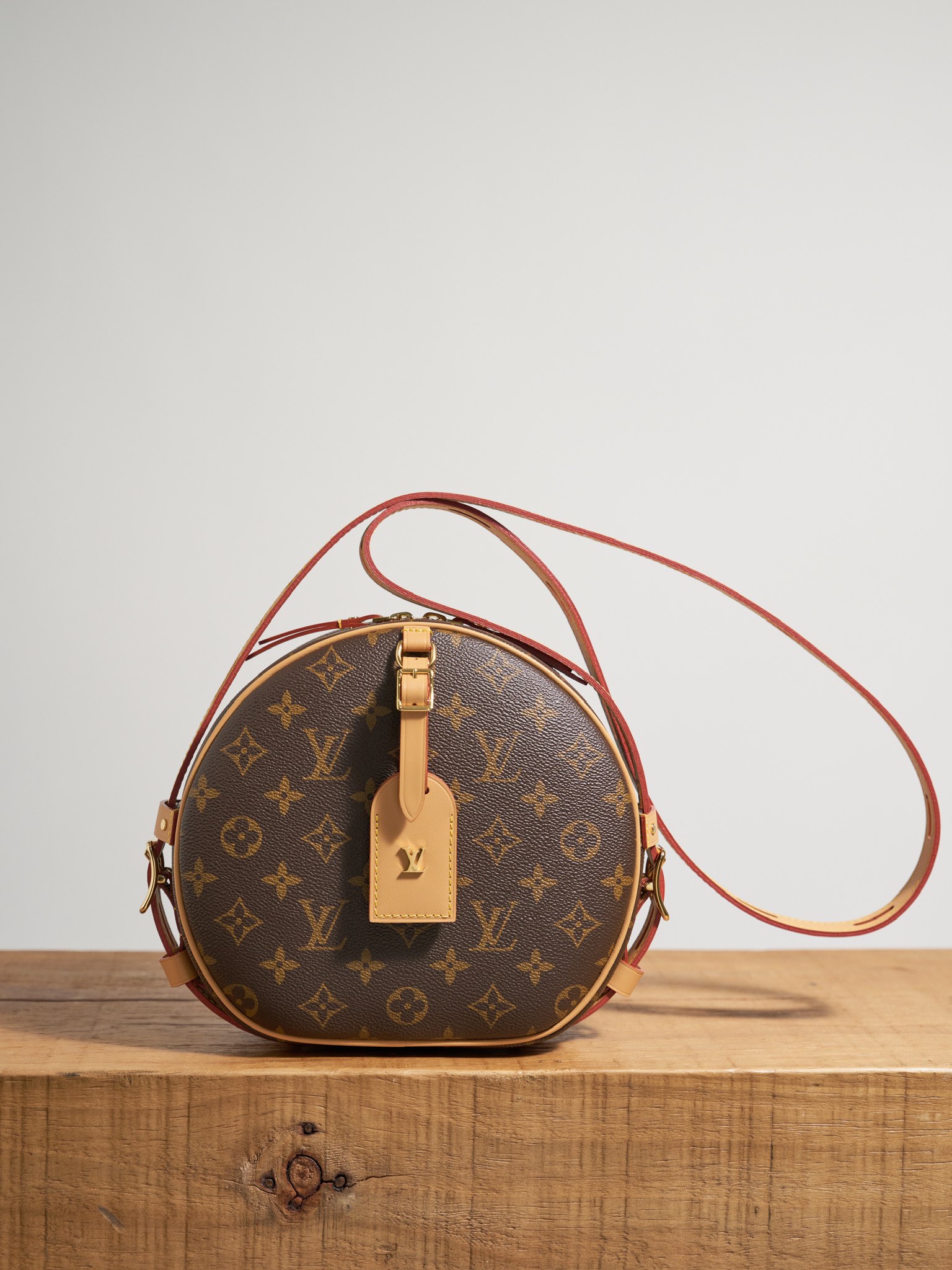 P760P artículos privados totalmente de acero 𝐁𝐎Î𝐓𝐄 𝐂𝐇𝐀𝐏𝐄𝐀𝐔 𝐒𝐎𝐔𝐏𝐋𝐄 Bolso #️⃣M45647 ¡La versión de mostr…