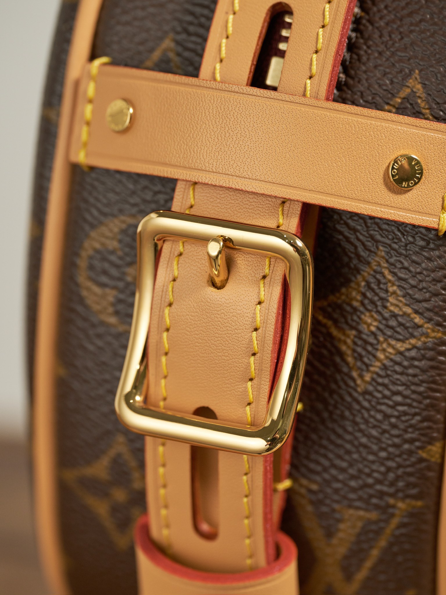 Artículos privados totalmente de acero 𝐁𝐎Î𝐓𝐄 𝐂𝐇𝐀𝐏𝐄𝐀𝐔 𝐒𝐎𝐔𝐏𝐋𝐄 bolso #️⃣M45647, producto genuino versión …